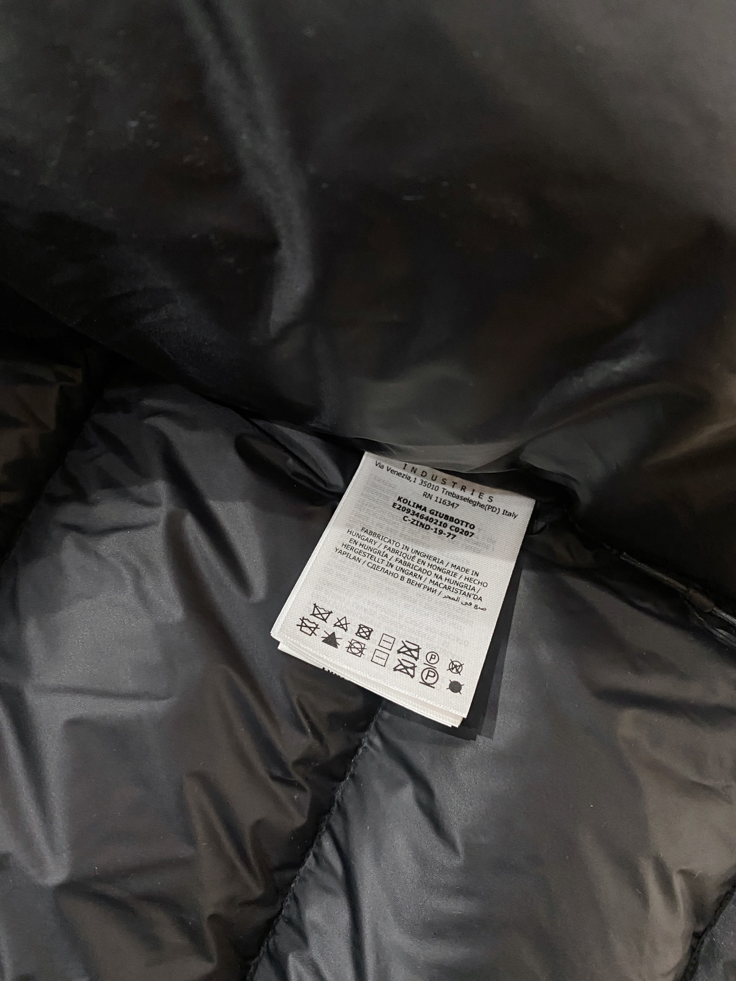 。特级羽绒⬆️Moncler Matte Black 120欧洲限定款冬季短款男士羽绒服夹克外套.此款男