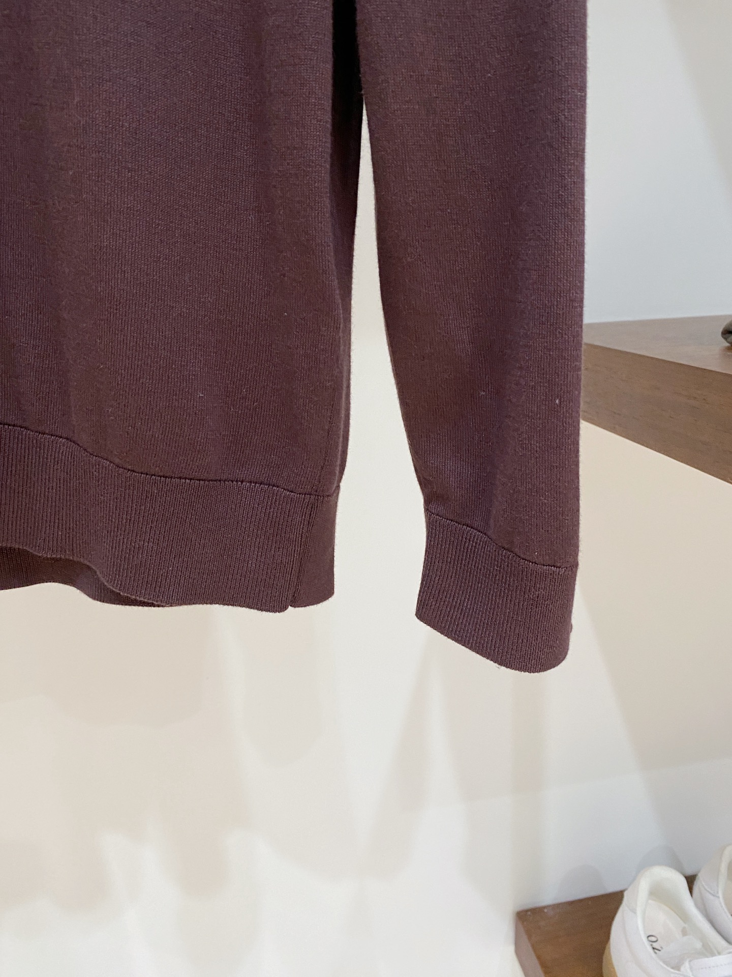 P240  顶级品质>专柜官网同步发售！辅料全部原版定制出品，贸易公司真品订单。高级定制进口面料，以天然植物纖維提炼出来，比一般棉织物轻薄 手感柔软，穿着舒适 完全不易有刺激皮肤 面料吸湿性、透气性良好 尺码: 48-56