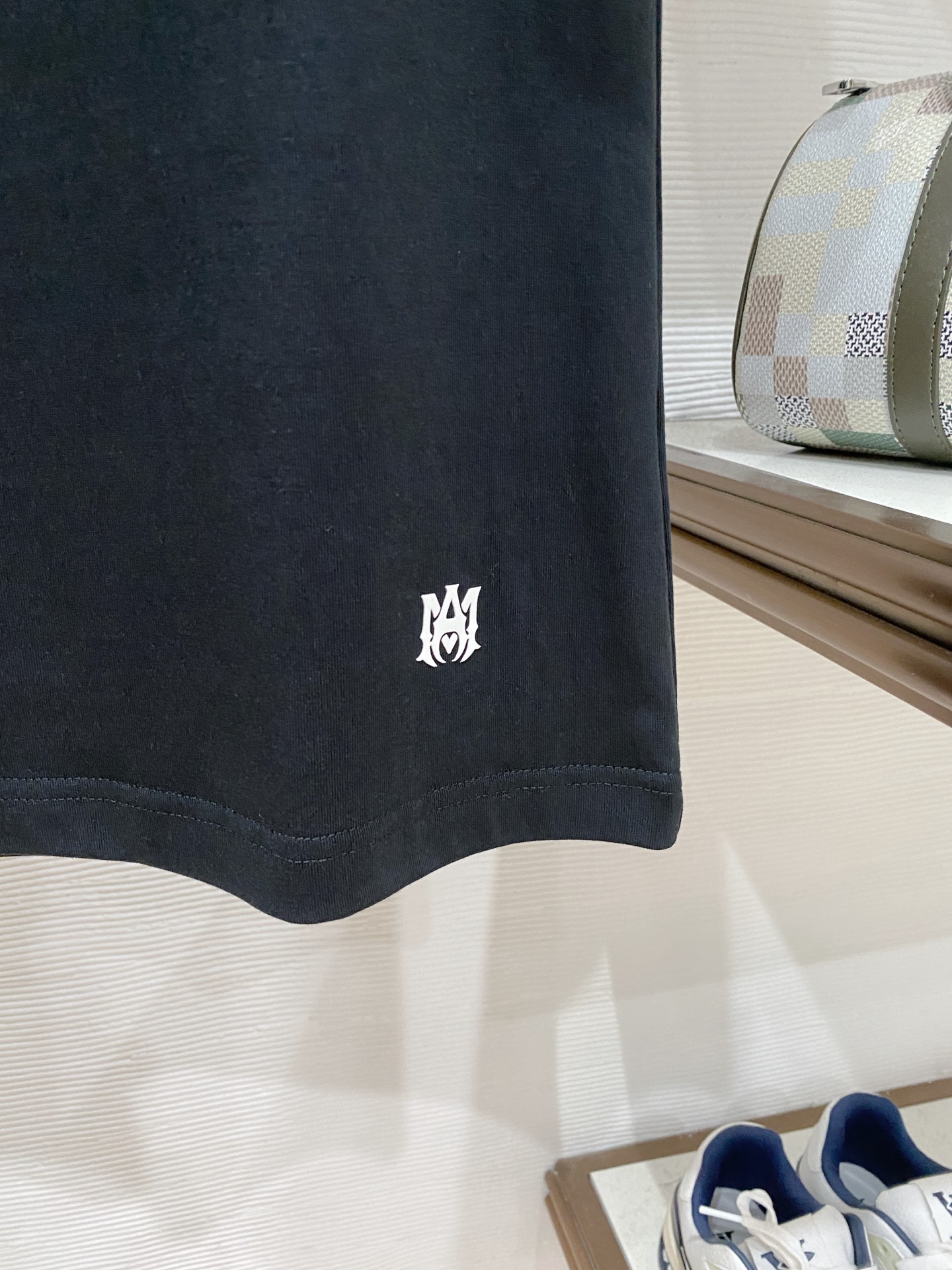 🌟 Amiri 艾米尔 经典标识印花短袖T恤，采用280克纯棉面料，柔软透气，夏天穿超舒服! 细节满分，
