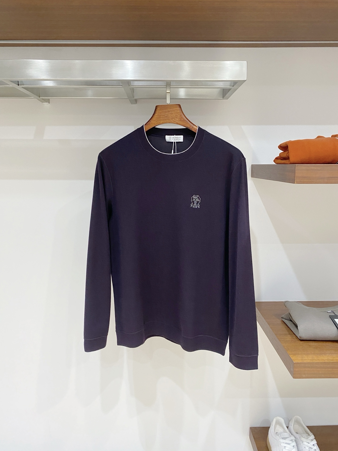 NO:646509,Top quality>On sale simultaneously on the official website of the counter! The accessories are all original and custom-made, genuine orders from trading companies. Advanced custom-made imported fabrics, extracted from natural plant fibers, are lighter and thinner than ordinary cotton fabrics, soft to the touch and comfortable to wear. It is not easy to irritate the skin at all. The fabric has good hygroscopicity and breathability. Size: 48-56, alexander wang19860909顶级品质>专柜官网同步发售！辅料全部原版定制出品,贸易公司真品订单.高级定制进口面料,以天然植物纖維提炼出来,比一般棉织物轻薄 手感柔软,穿着舒适 完全不易有刺激皮肤 面料吸湿性、透气性良好 尺码: 48-56,,alexander wang,Men's clothing