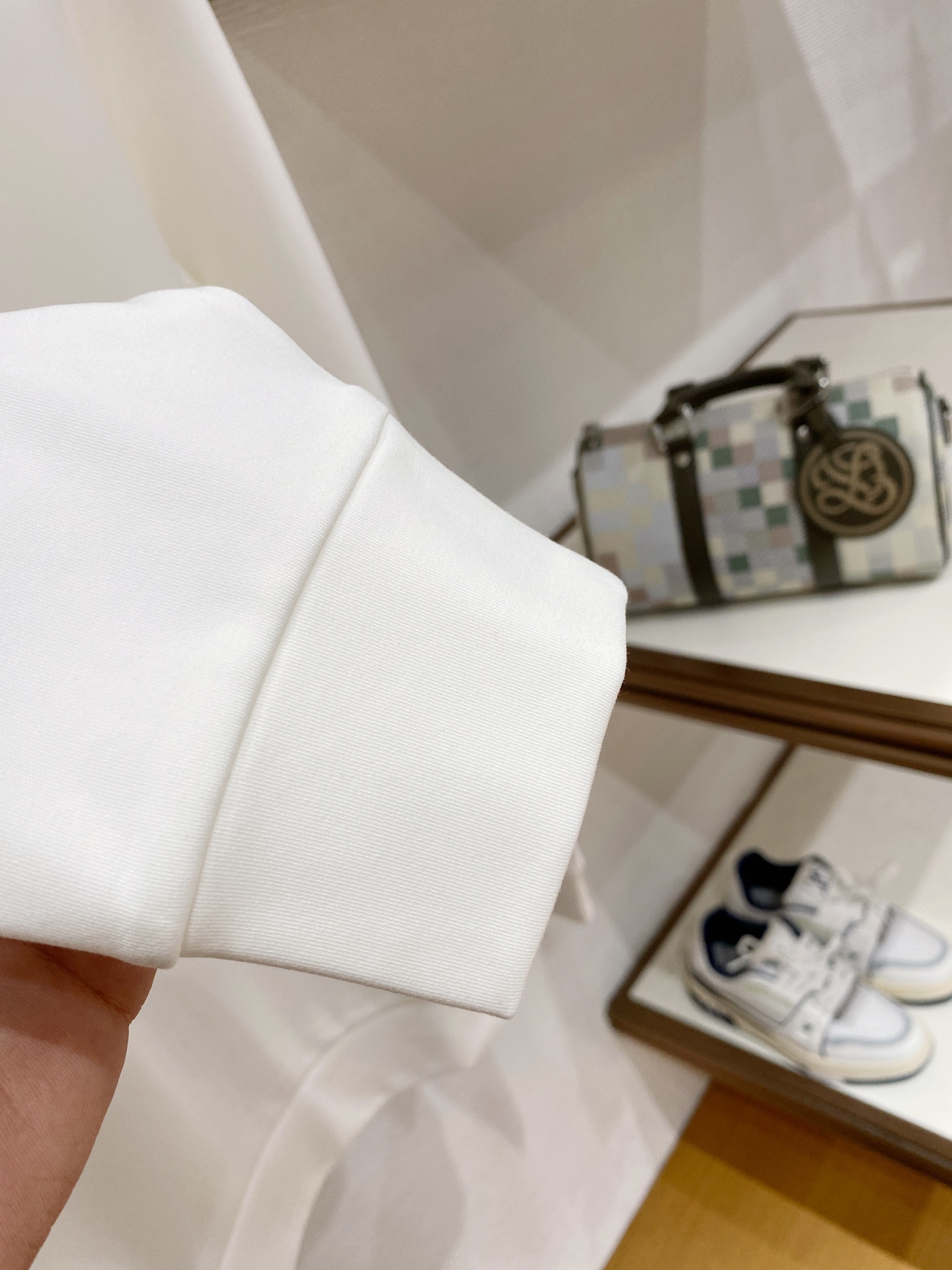 BC 精品打底衫 贸易公司订单 25SS 秋冬新款意式轻奢男士休闲长袖打底衫长袖 T恤 卫衣平整的抗皱性