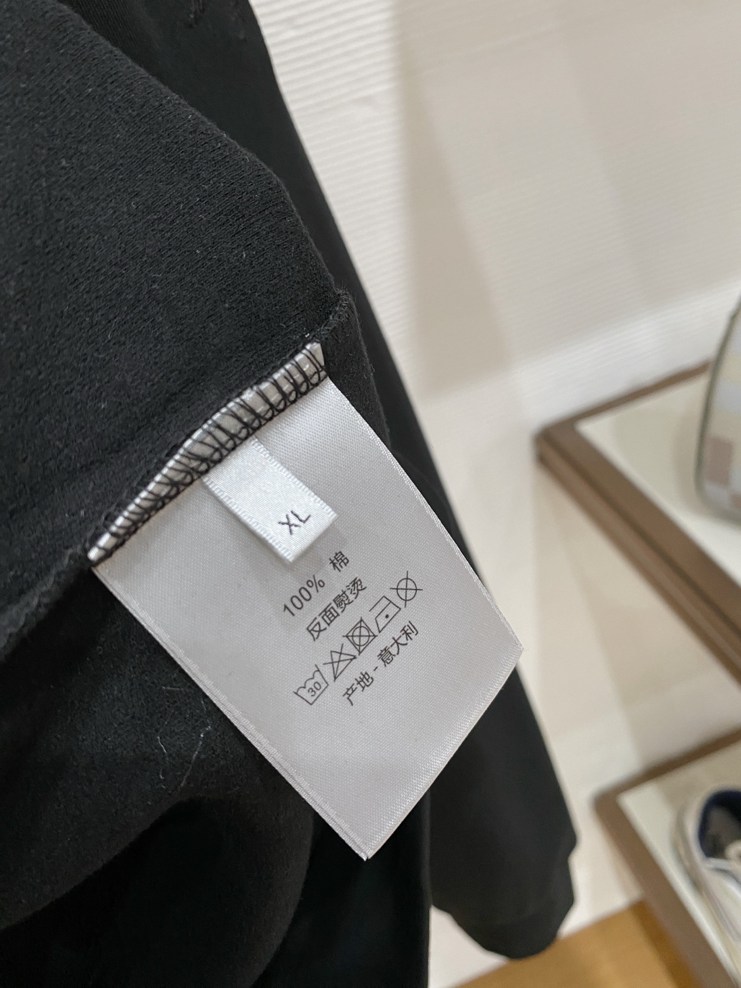 精品打底衫 贸易公司订单 25SS 秋冬新款意式轻奢男士休闲长袖打底衫长袖 T恤 卫衣平整的抗皱性能让您