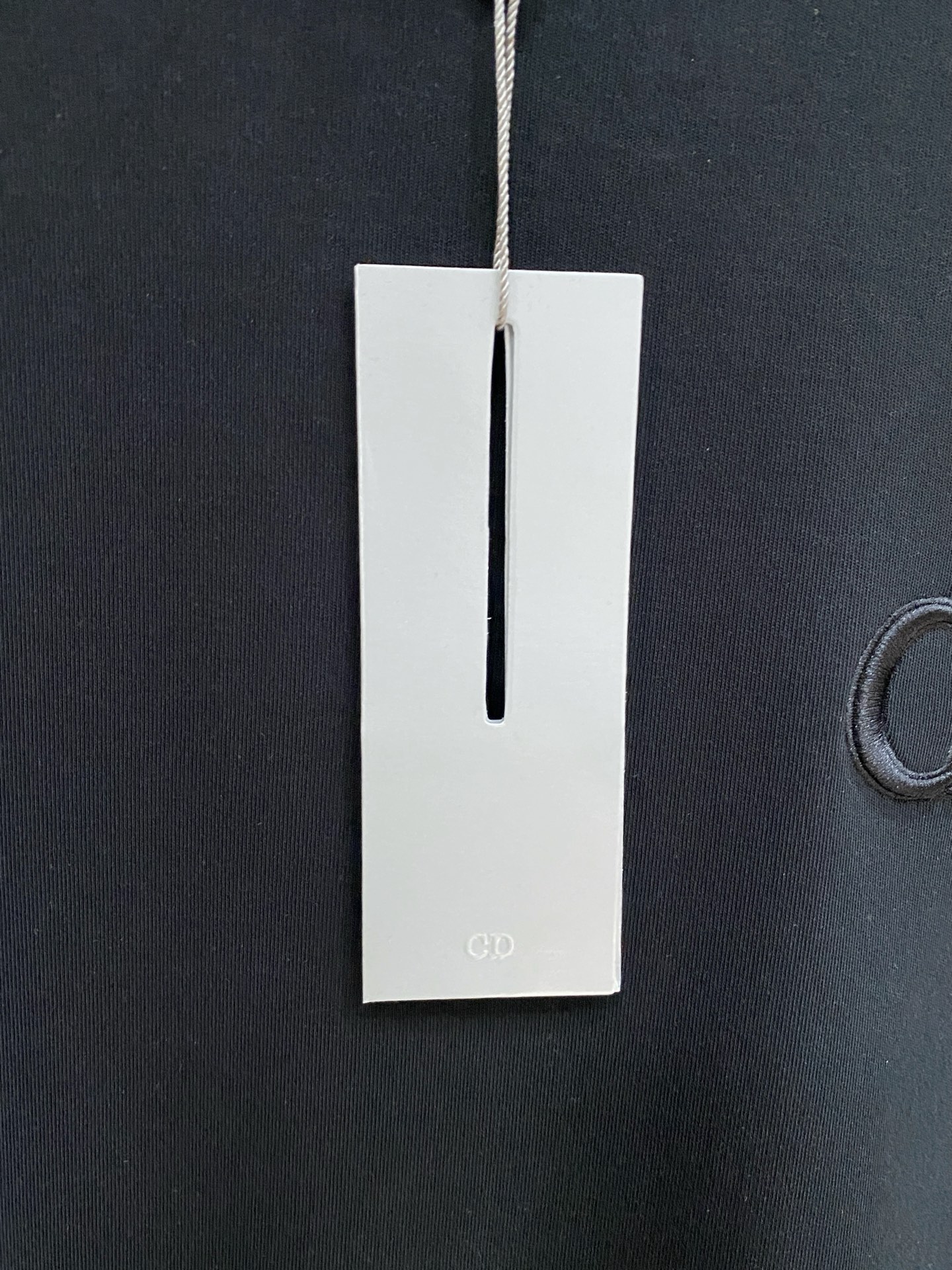 精品打底衫 贸易公司订单 25SS 秋冬新款意式轻奢男士休闲长袖打底衫长袖 T恤 卫衣平整的抗皱性能让您