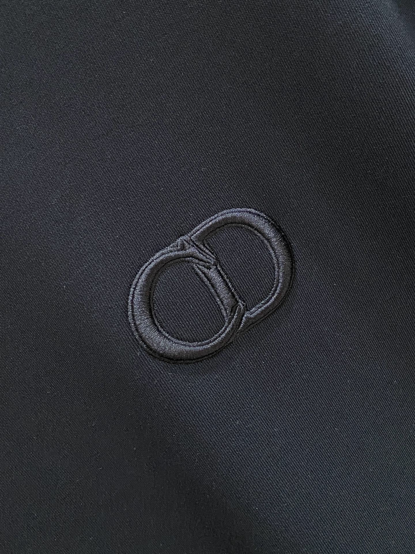 精品打底衫 贸易公司订单 25SS 秋冬新款意式轻奢男士休闲长袖打底衫长袖 T恤 卫衣平整的抗皱性能让您