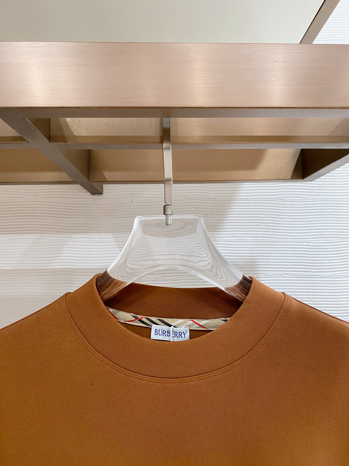 巴宝莉 精品打底衫 贸易公司订单 25SS 秋冬新款意式轻奢男士休闲长袖打底衫长袖 T恤 卫衣平整的抗皱