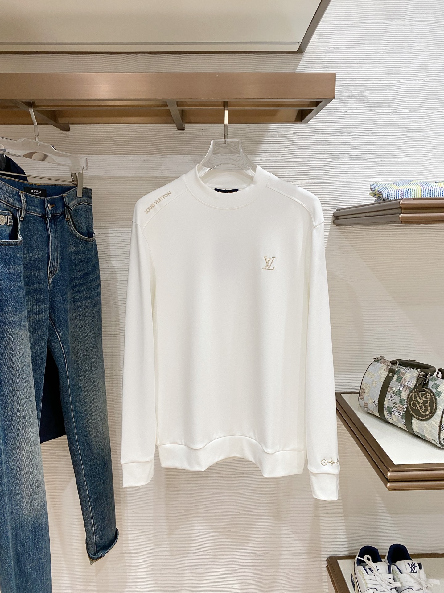 1v 路易威登 精品打底衫 贸易公司订单 25SS 秋冬新款意式轻奢男士休闲长袖打底衫长袖 T恤 卫衣平