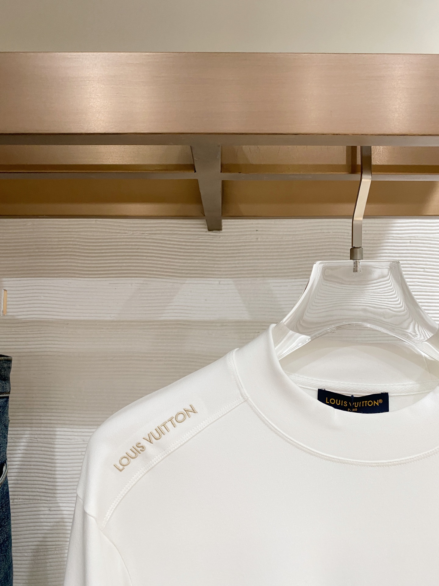 1v 路易威登 精品打底衫 贸易公司订单 25SS 秋冬新款意式轻奢男士休闲长袖打底衫长袖 T恤 卫衣平