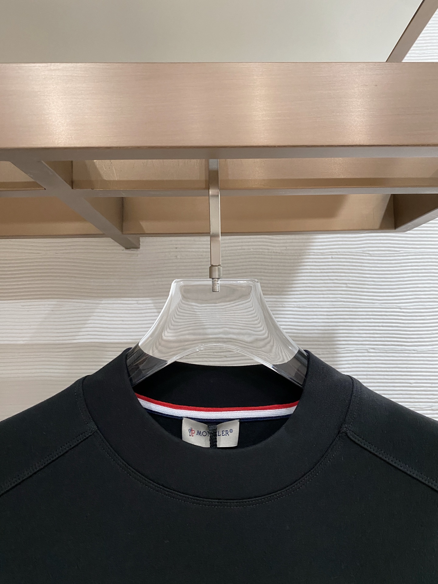 蒙口 精品打底衫 贸易公司订单 25SS 秋冬新款意式轻奢男士休闲长袖打底衫长袖 T恤 卫衣平整的抗皱性