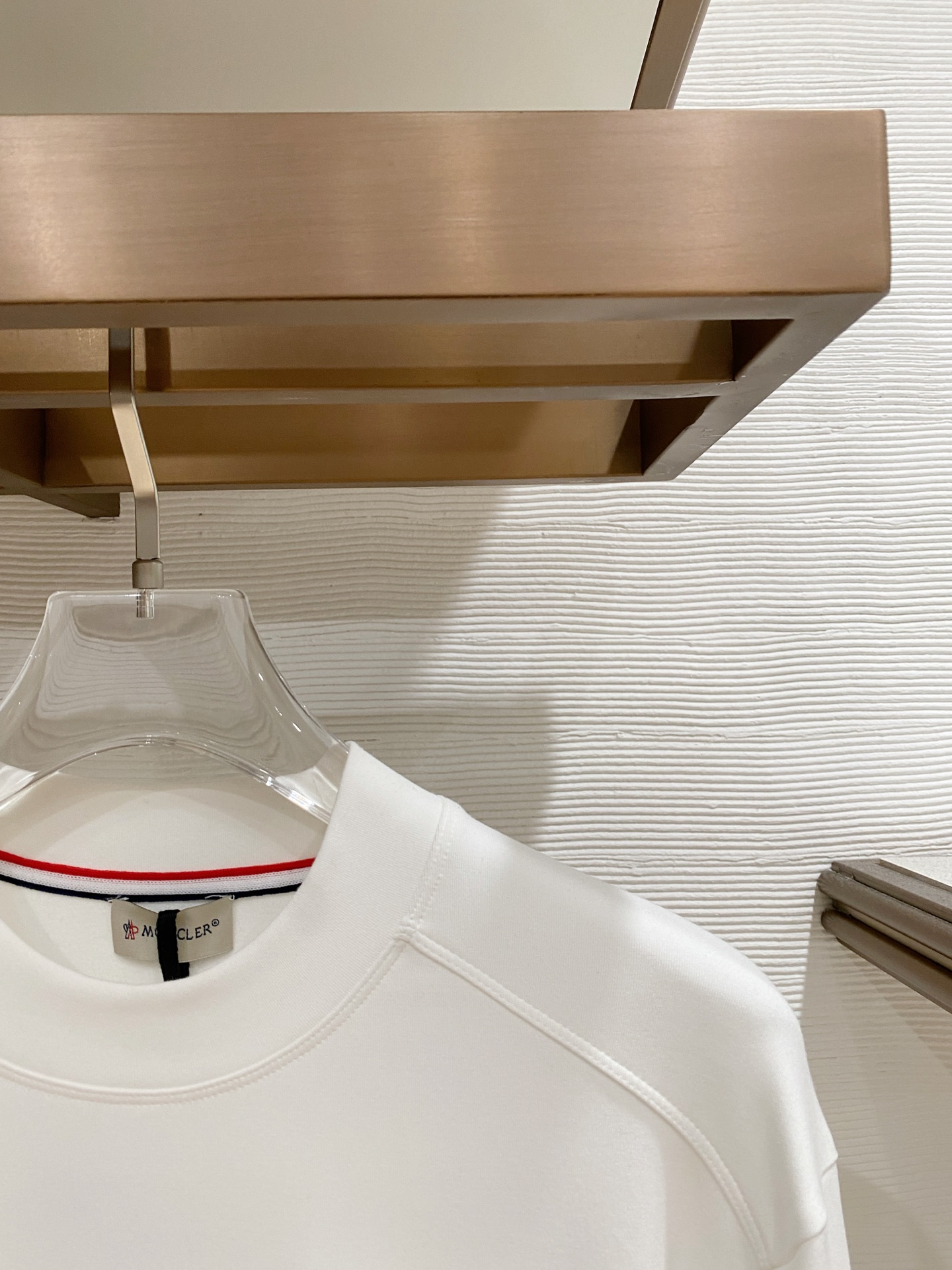 蒙口 精品打底衫 贸易公司订单 25SS 秋冬新款意式轻奢男士休闲长袖打底衫长袖 T恤 卫衣平整的抗皱性