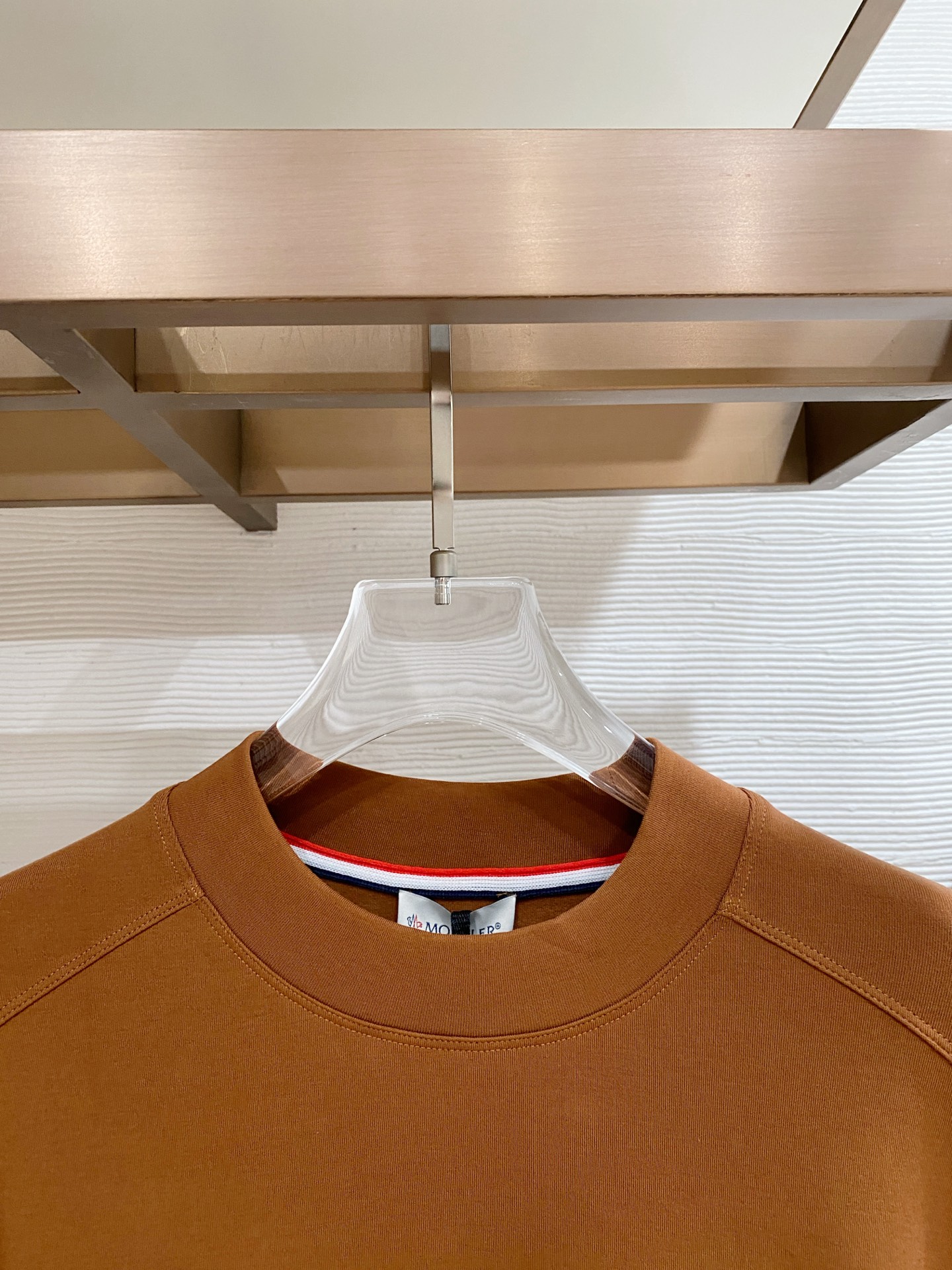 蒙口 精品打底衫 贸易公司订单 25SS 秋冬新款意式轻奢男士休闲长袖打底衫长袖 T恤 卫衣平整的抗皱性