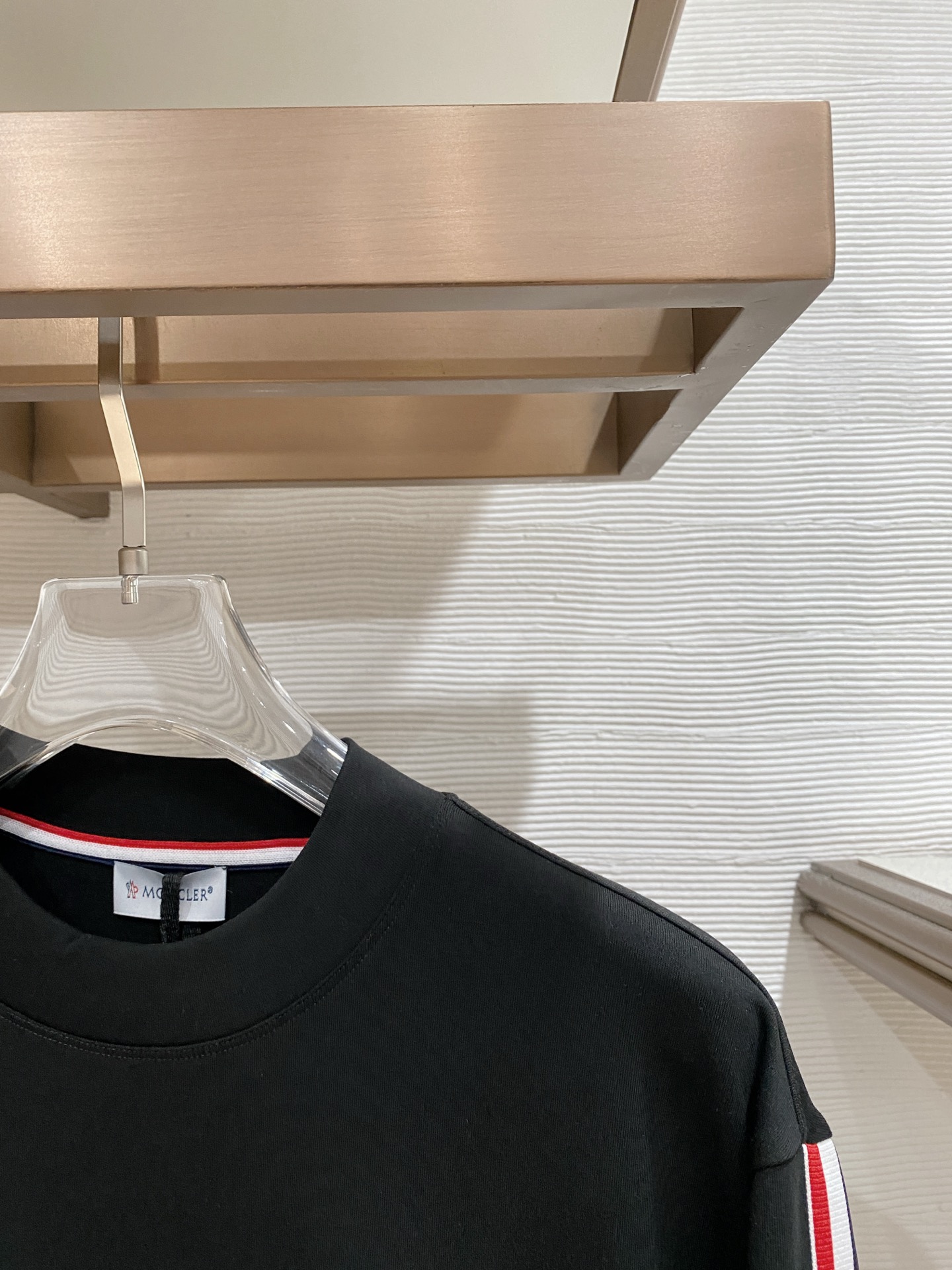 蒙口 精品打底衫 贸易公司订单 25SS 秋冬新款意式轻奢男士休闲长袖打底衫长袖 T恤 卫衣平整的抗皱性