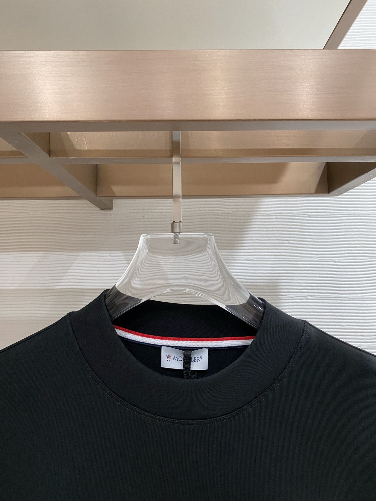 蒙口 精品打底衫 贸易公司订单 25SS 秋冬新款意式轻奢男士休闲长袖打底衫长袖 T恤 卫衣平整的抗皱性