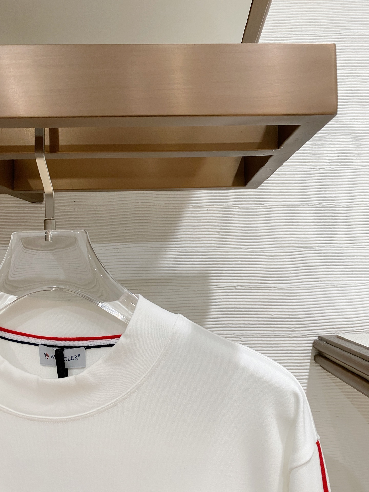 蒙口 精品打底衫 贸易公司订单 25SS 秋冬新款意式轻奢男士休闲长袖打底衫长袖 T恤 卫衣平整的抗皱性