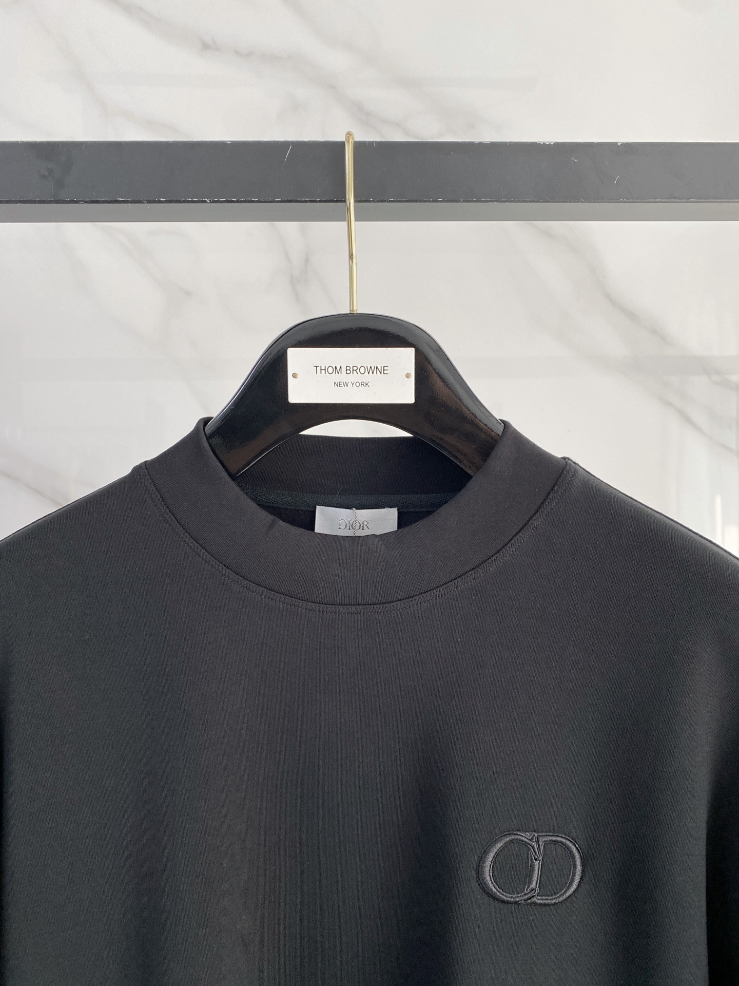 迪奥 精品打底衫 贸易公司订单 25SS 秋冬新款意式轻奢男士休闲长袖打底衫长袖 T恤 卫衣平整的抗皱性