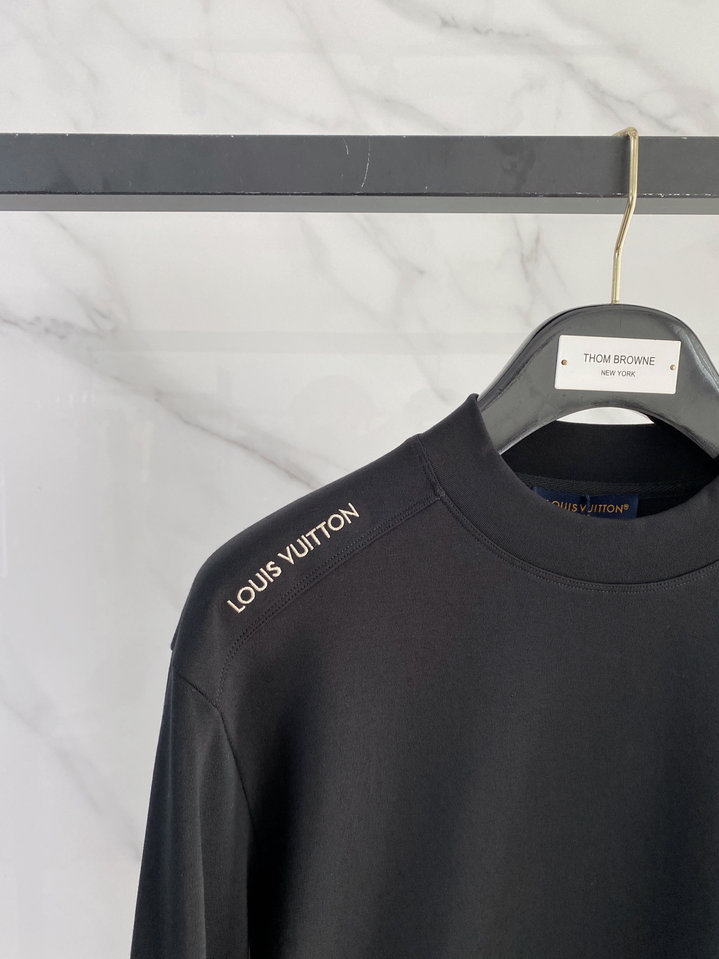 1v 路易威登 精品打底衫 贸易公司订单 25SS 秋冬新款意式轻奢男士休闲长袖打底衫长袖 T恤 卫衣平