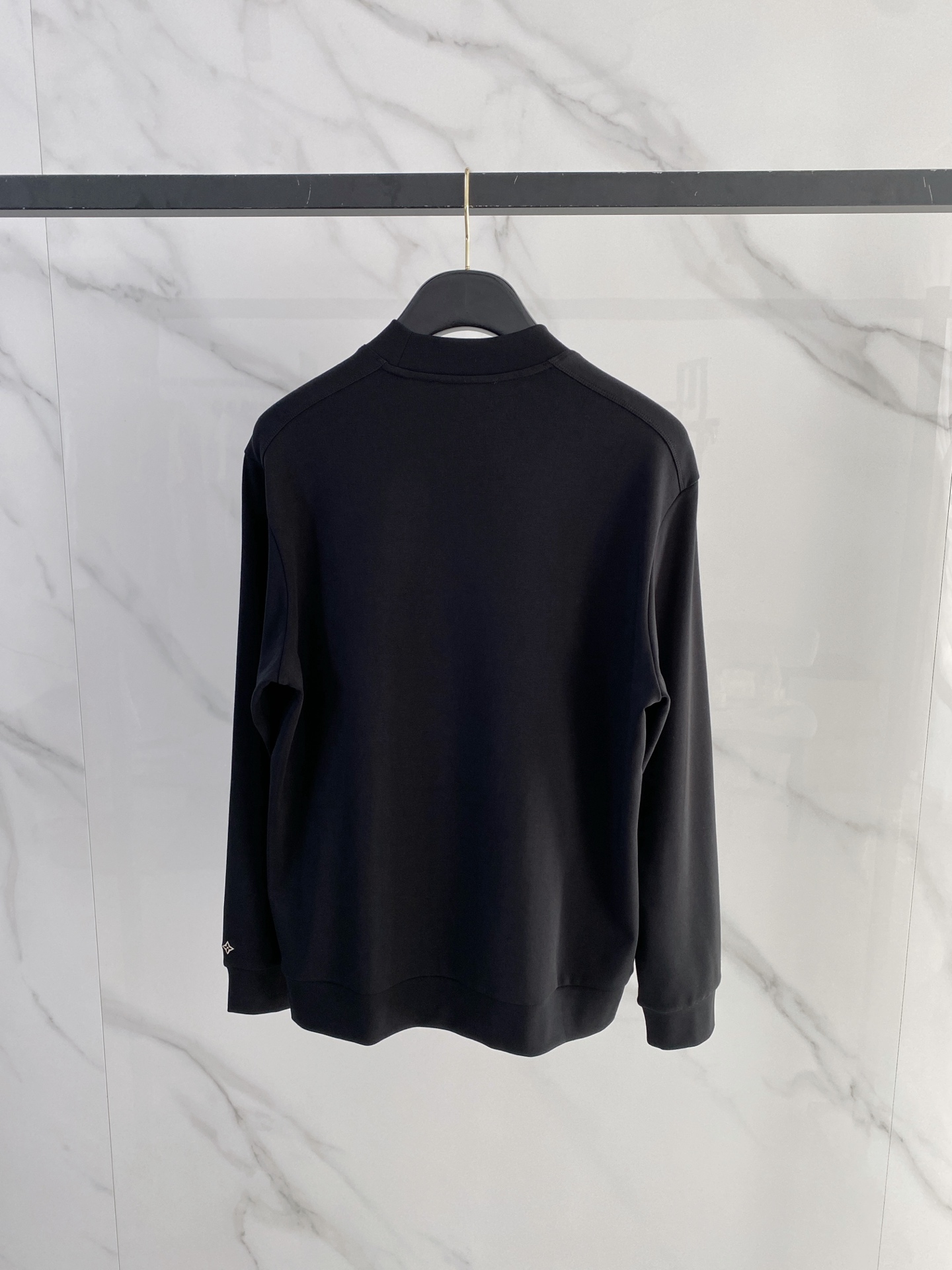 1v 路易威登 精品打底衫 贸易公司订单 25SS 秋冬新款意式轻奢男士休闲长袖打底衫长袖 T恤 卫衣平