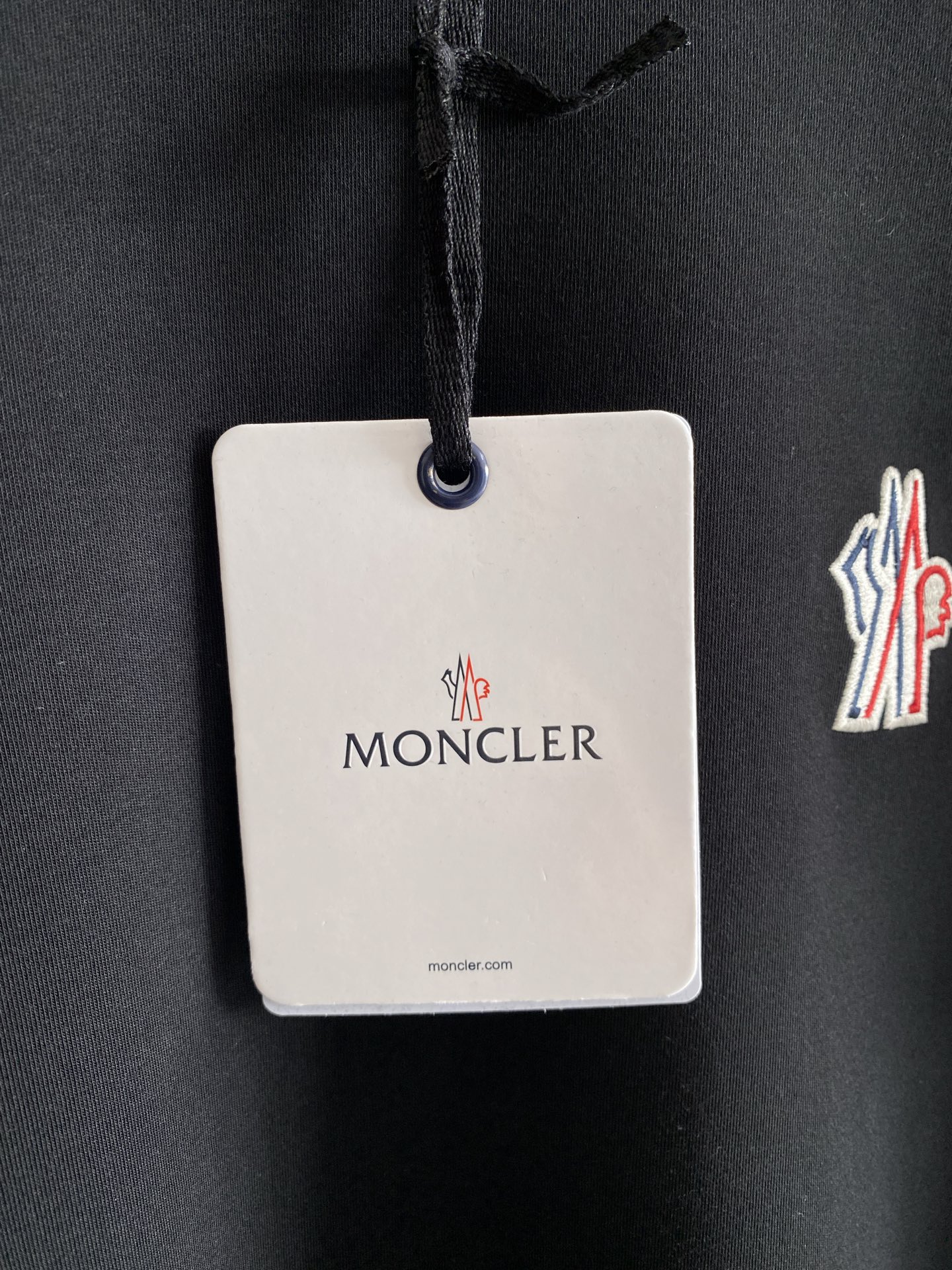 蒙口 精品打底衫 贸易公司订单 25SS 秋冬新款意式轻奢男士休闲长袖打底衫长袖 T恤 卫衣平整的抗皱性