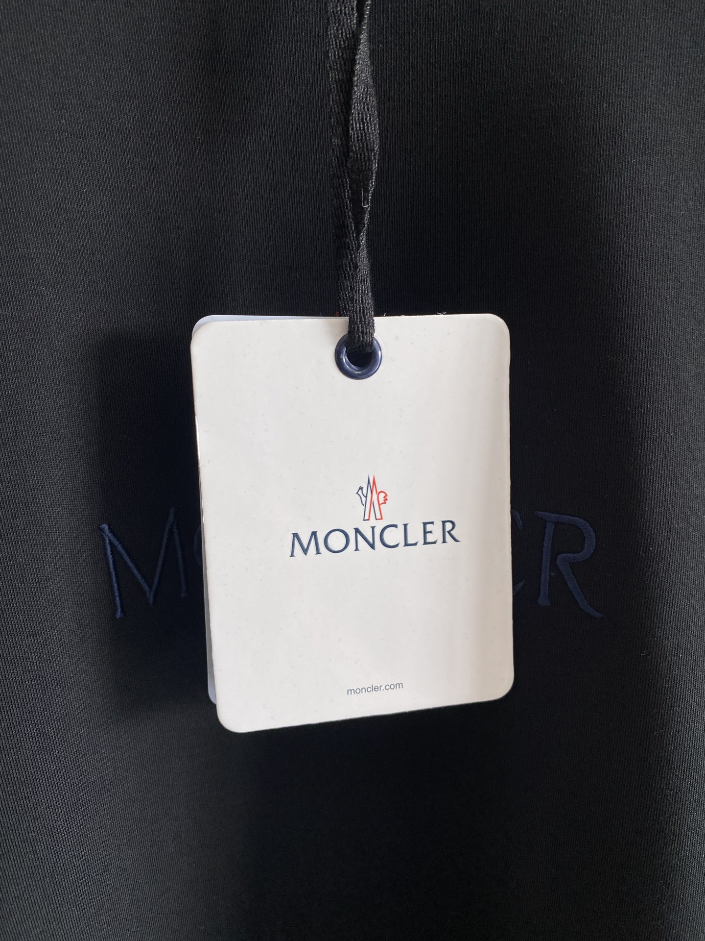 蒙口 精品打底衫 贸易公司订单 25SS 秋冬新款意式轻奢男士休闲长袖打底衫长袖 T恤 卫衣平整的抗皱性