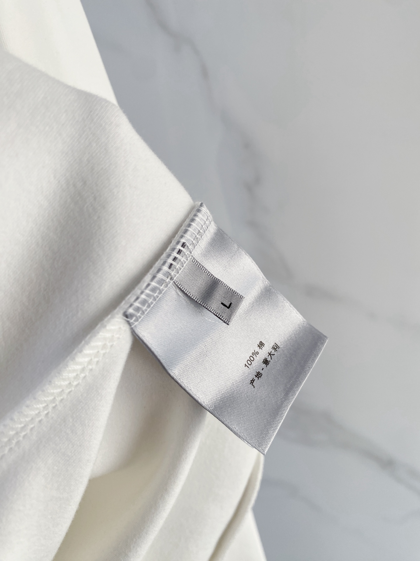 迪奥 精品打底衫 贸易公司订单 25SS 秋冬新款意式轻奢男士休闲长袖打底衫长袖 T恤 卫衣平整的抗皱性