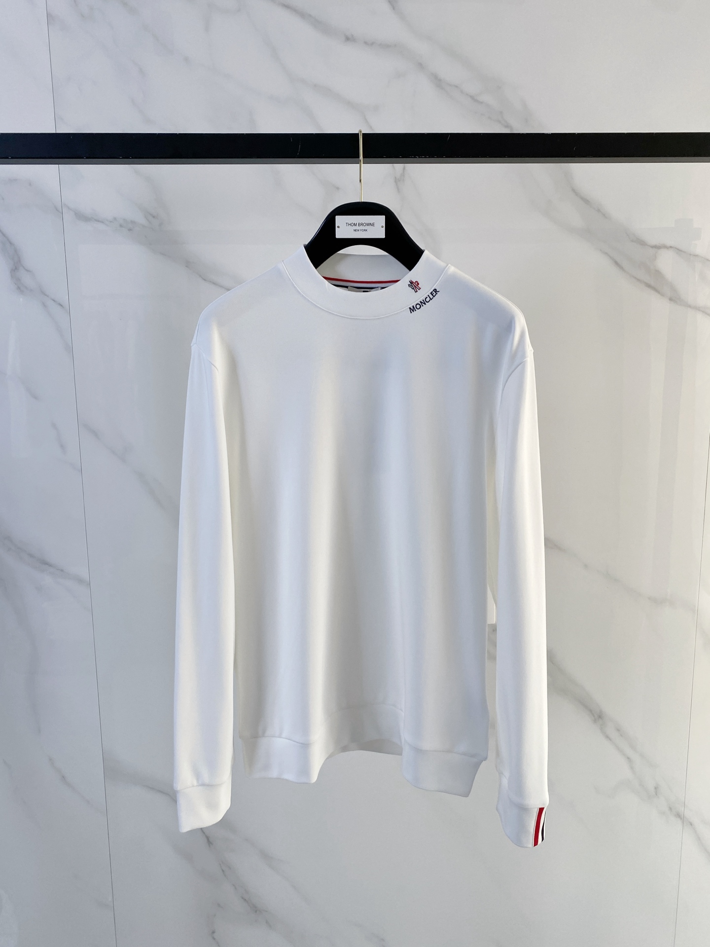 蒙口 精品打底衫 贸易公司订单 25SS 秋冬新款意式轻奢男士休闲长袖打底衫长袖 T恤 卫衣平整的抗皱性