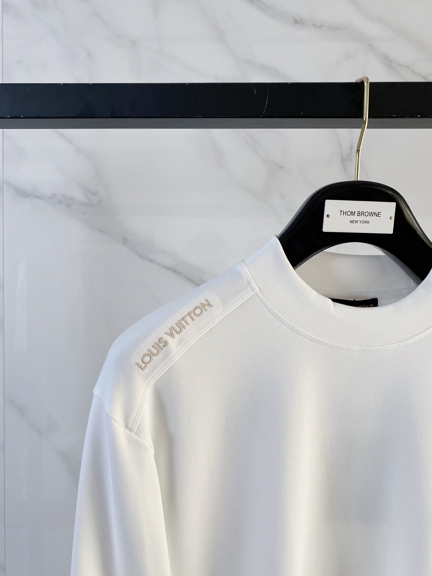 1v 路易威登 精品打底衫 贸易公司订单 25SS 秋冬新款意式轻奢男士休闲长袖打底衫长袖 T恤 卫衣平