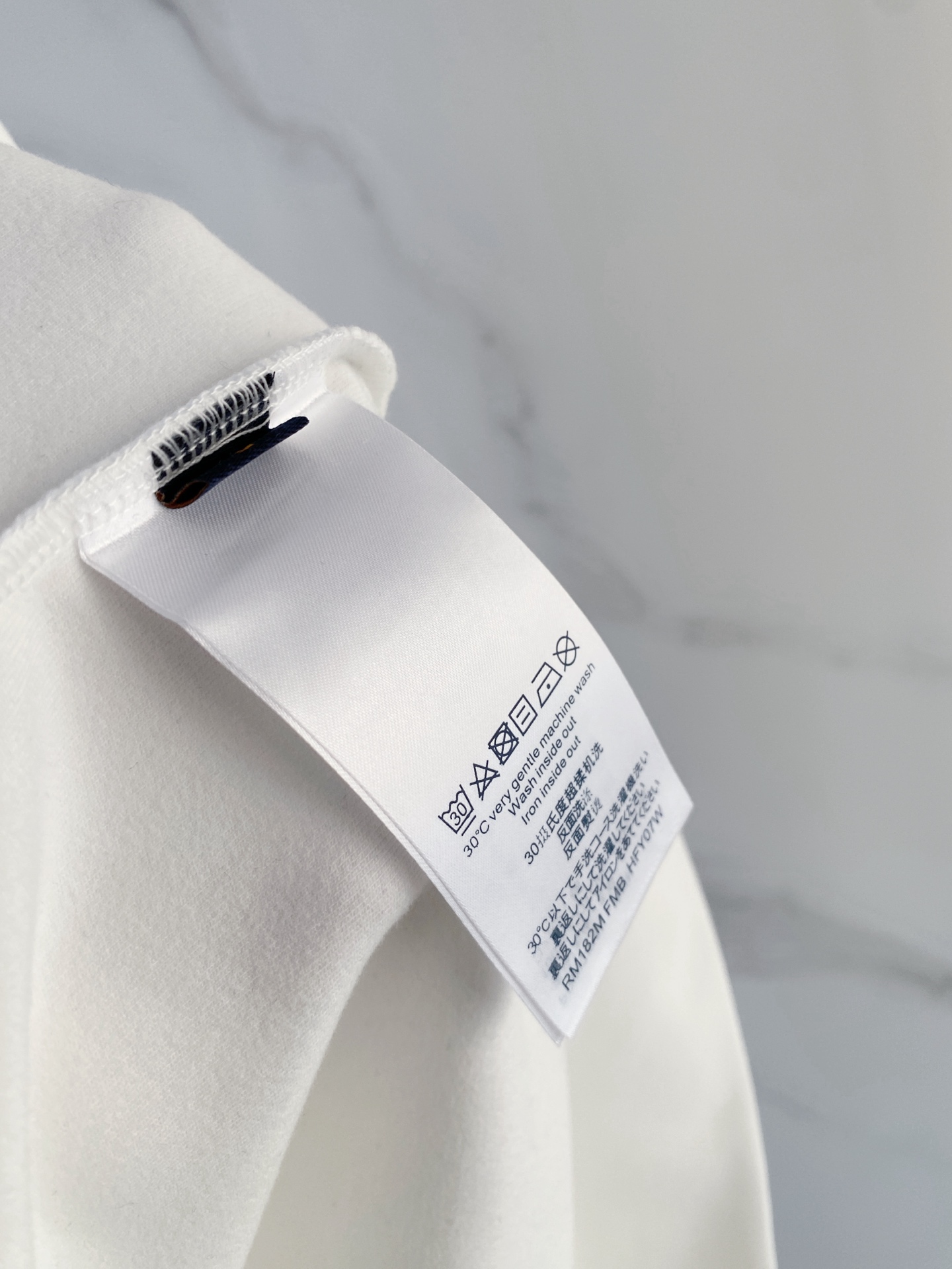 1v 路易威登 精品打底衫 贸易公司订单 25SS 秋冬新款意式轻奢男士休闲长袖打底衫长袖 T恤 卫衣平