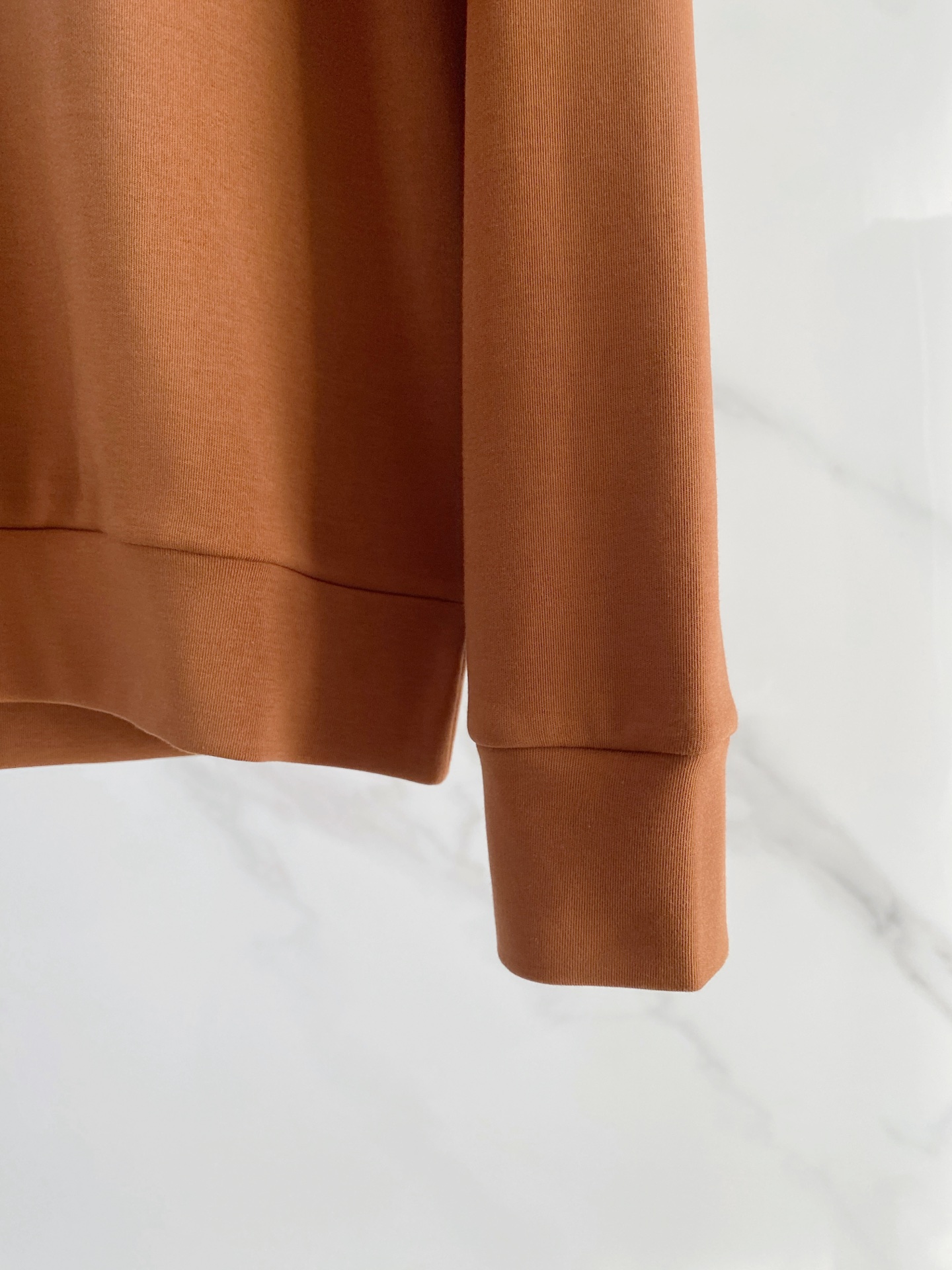 迪奥 精品打底衫 贸易公司订单 25SS 秋冬新款意式轻奢男士休闲长袖打底衫长袖 T恤 卫衣平整的抗皱性