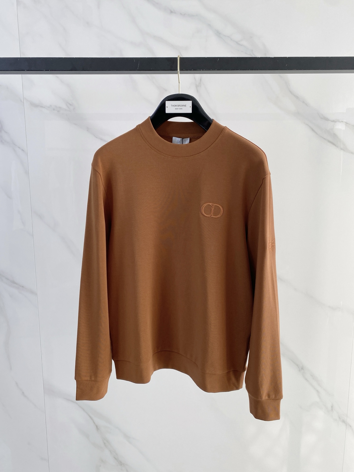 迪奥 精品打底衫 贸易公司订单 25SS 秋冬新款意式轻奢男士休闲长袖打底衫长袖 T恤 卫衣平整的抗皱性