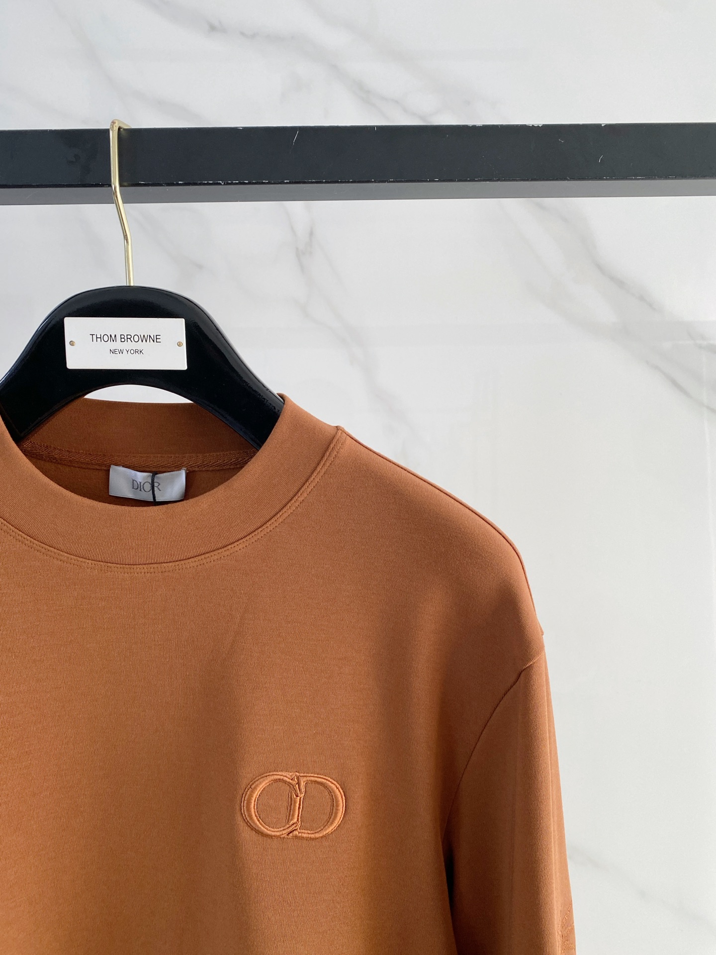 迪奥 精品打底衫 贸易公司订单 25SS 秋冬新款意式轻奢男士休闲长袖打底衫长袖 T恤 卫衣平整的抗皱性