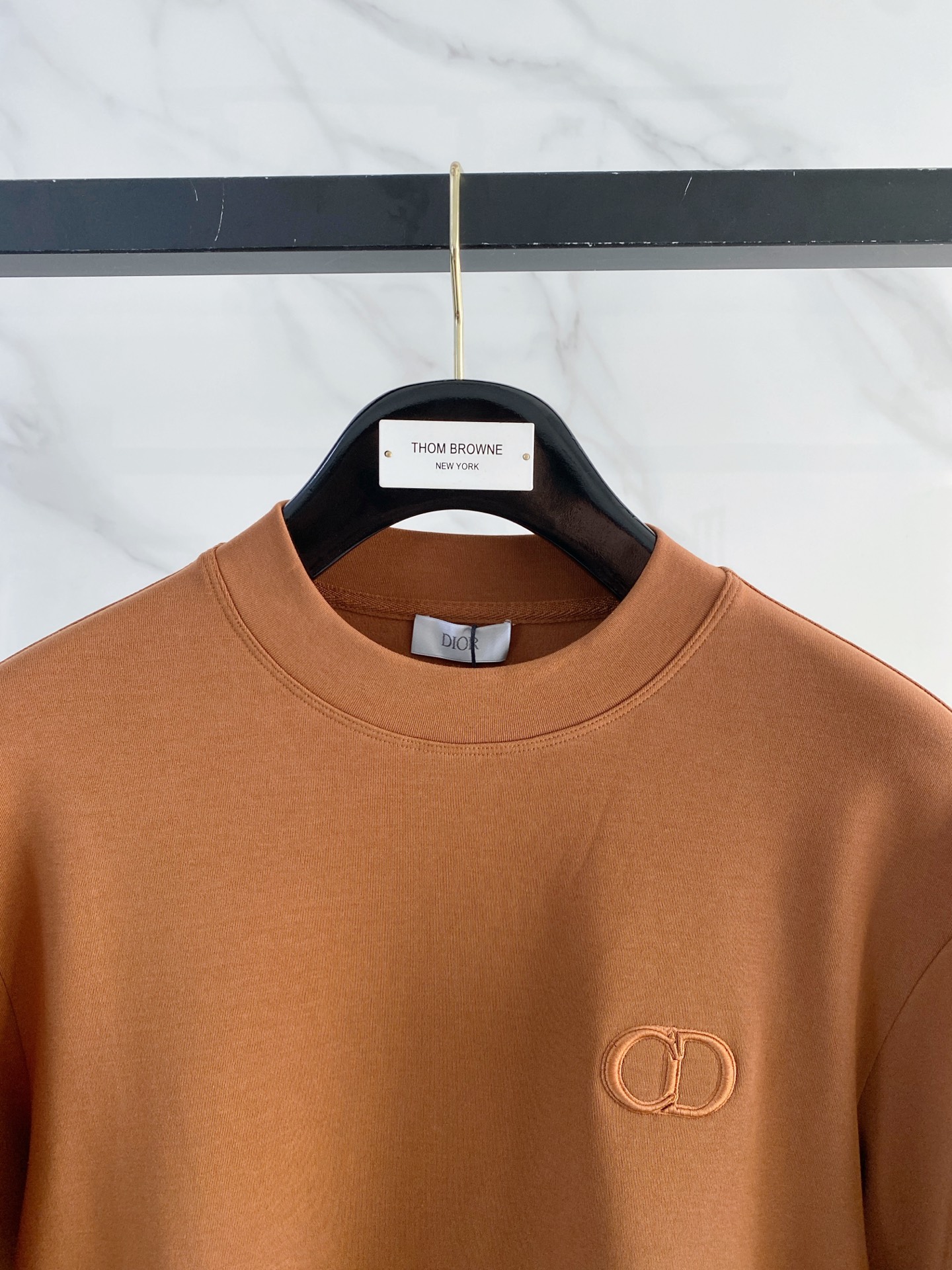 迪奥 精品打底衫 贸易公司订单 25SS 秋冬新款意式轻奢男士休闲长袖打底衫长袖 T恤 卫衣平整的抗皱性