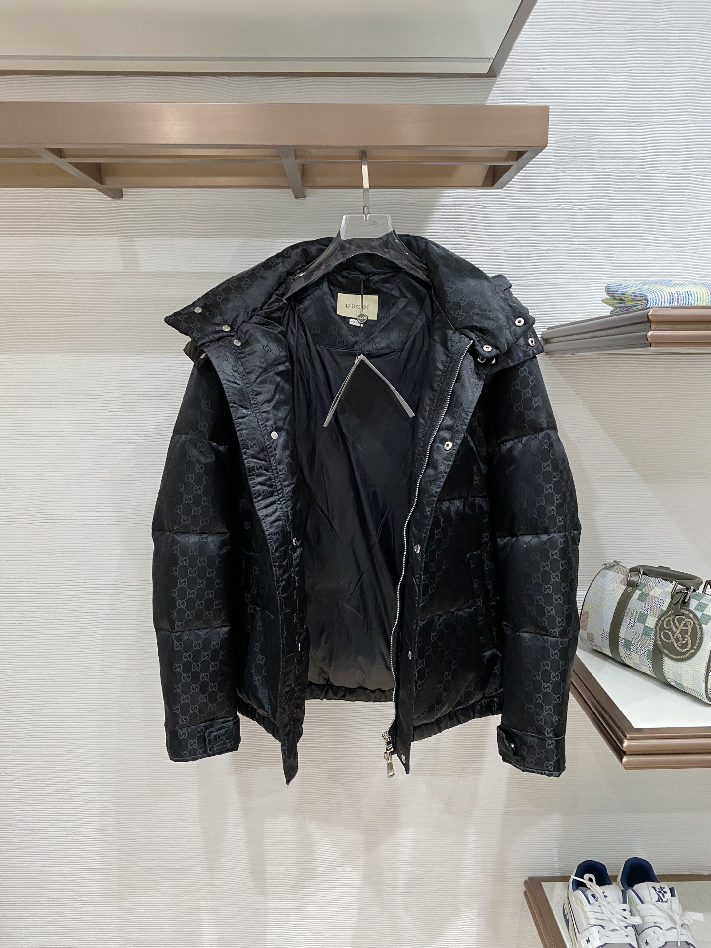 2025秋冬新款羽绒服 原版1:1订制五金配件全进口原版定制 欢迎专柜对比 绝对的高品质 采用国标白鸭绒