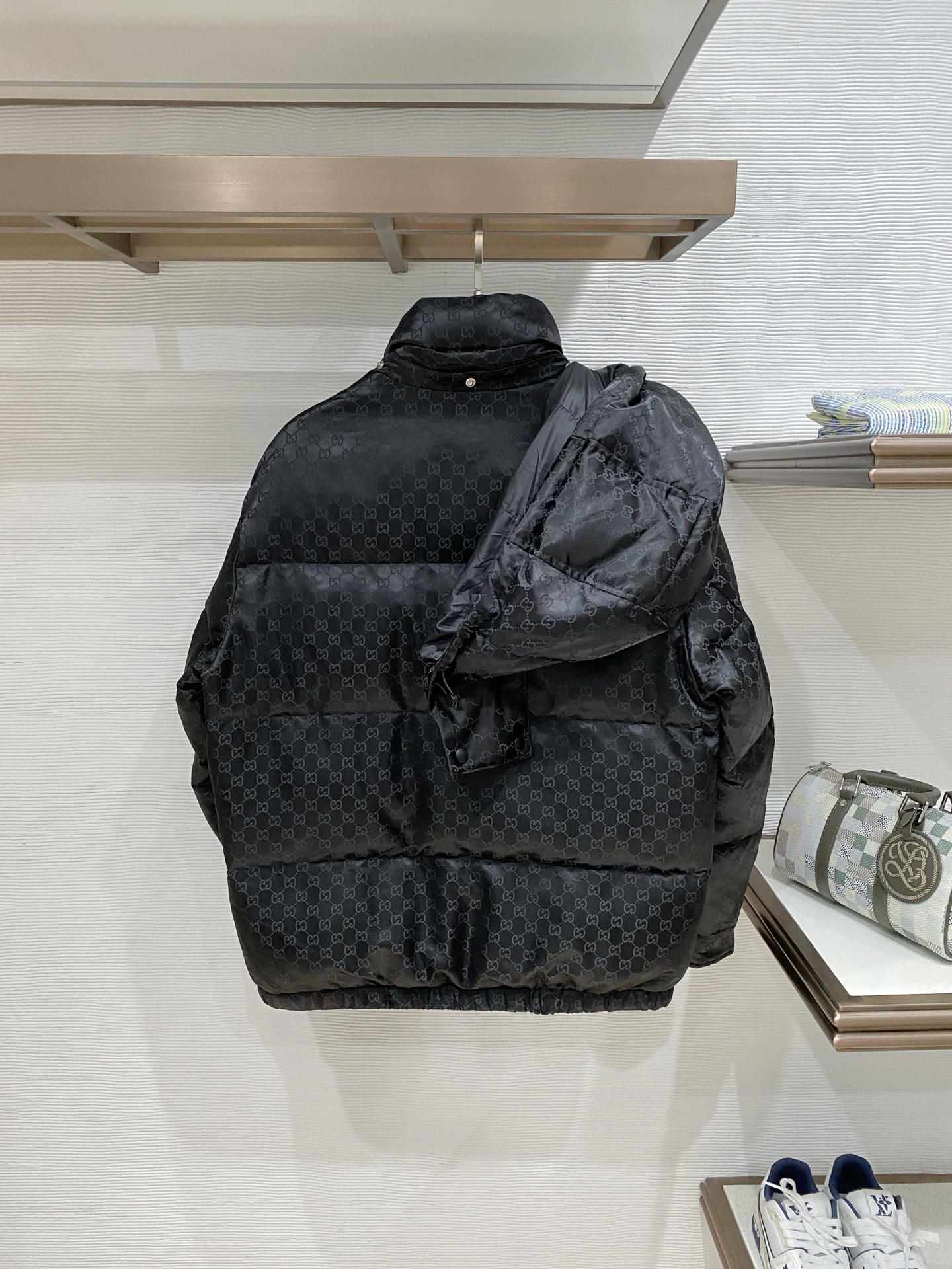 2025秋冬新款羽绒服 原版1:1订制五金配件全进口原版定制 欢迎专柜对比 绝对的高品质 采用国标白鸭绒