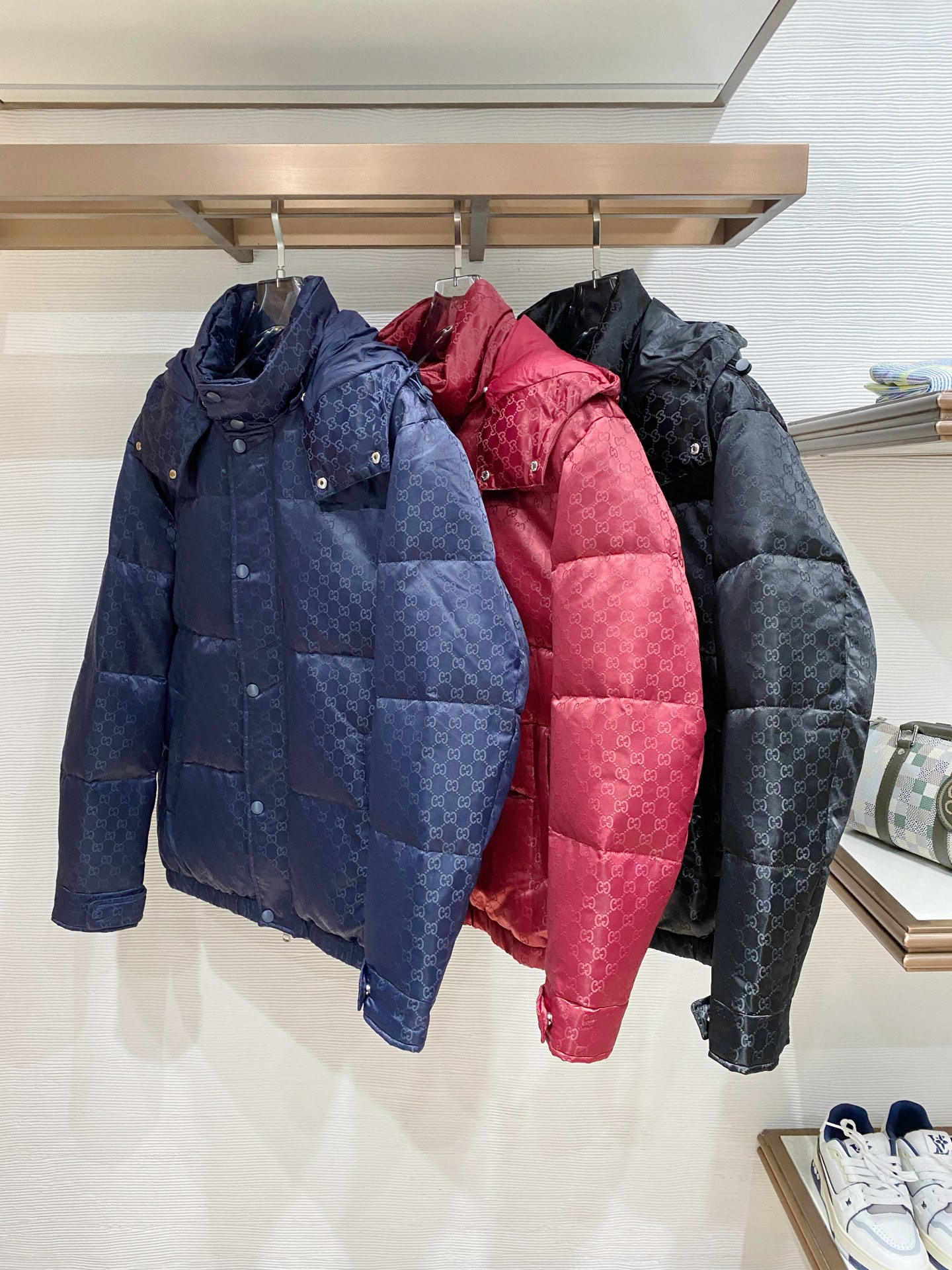 2025秋冬新款羽绒服 原版1:1订制五金配件全进口原版定制 欢迎专柜对比 绝对的高品质 采用国标白鸭绒