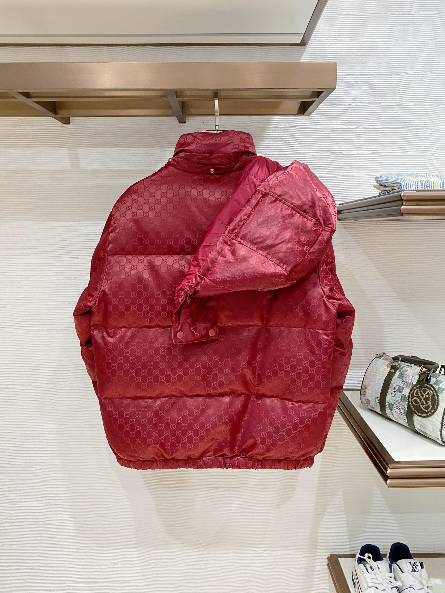 2025秋冬新款羽绒服 原版1:1订制五金配件全进口原版定制 欢迎专柜对比 绝对的高品质 采用国标白鸭绒