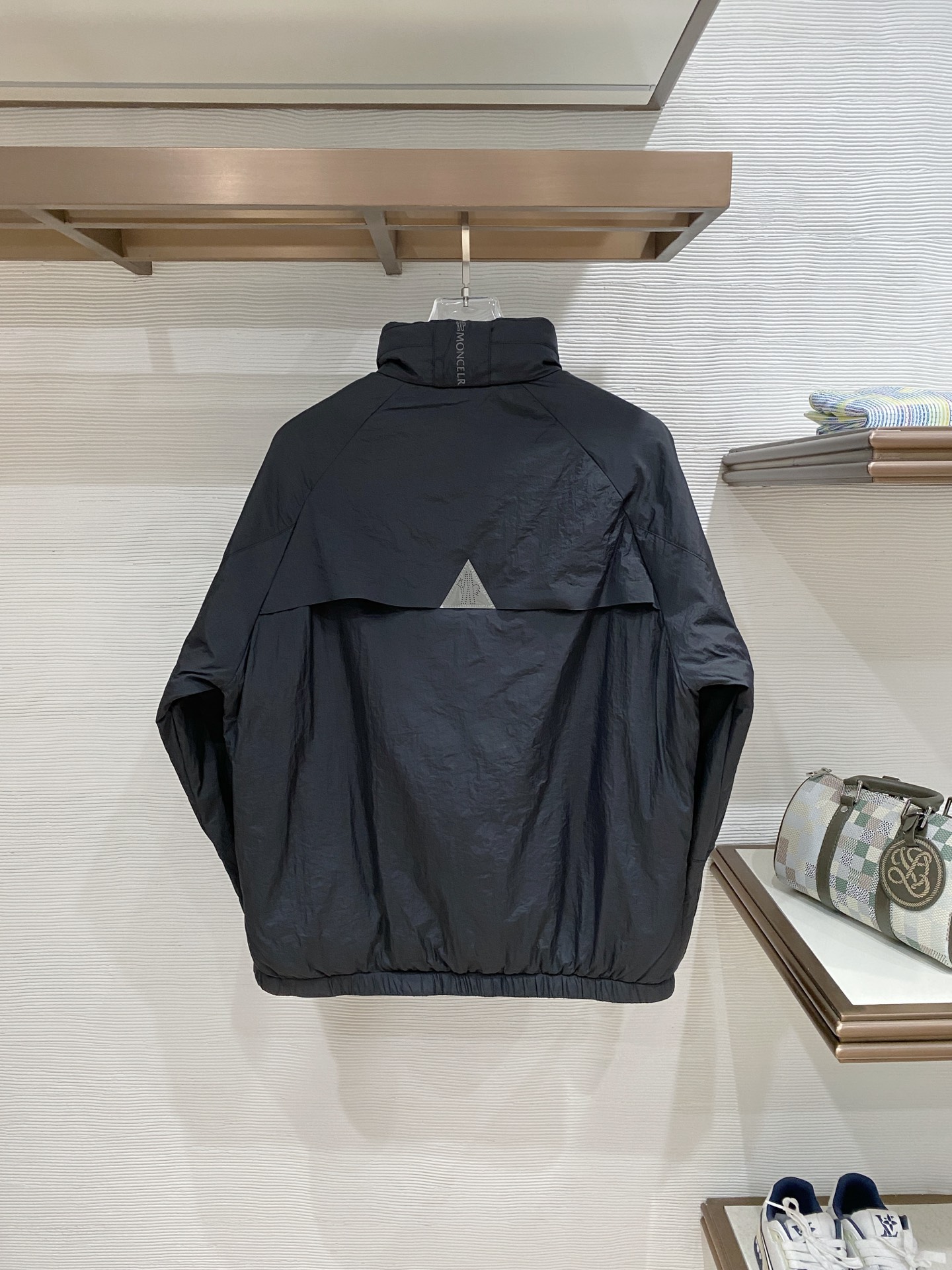 2025秋冬新款羽绒服 原版1:1订制五金配件全进口原版定制 欢迎专柜对比 绝对的高品质 采用国标白鸭绒