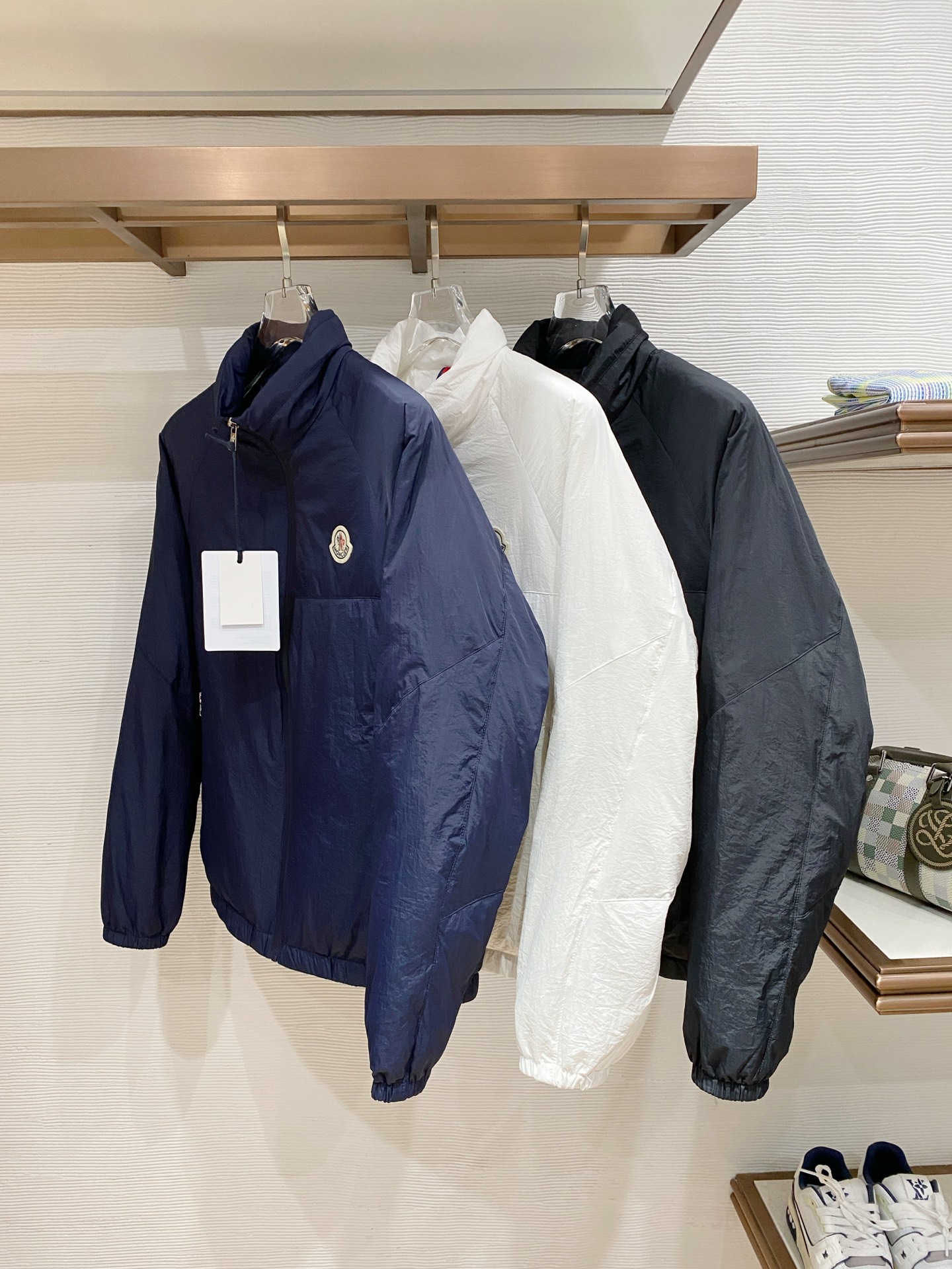 蒙口 2025秋冬新款羽绒服 原版1:1订制五金配件全进口原版定制 欢迎专柜对比 绝对的高品质 采用国标