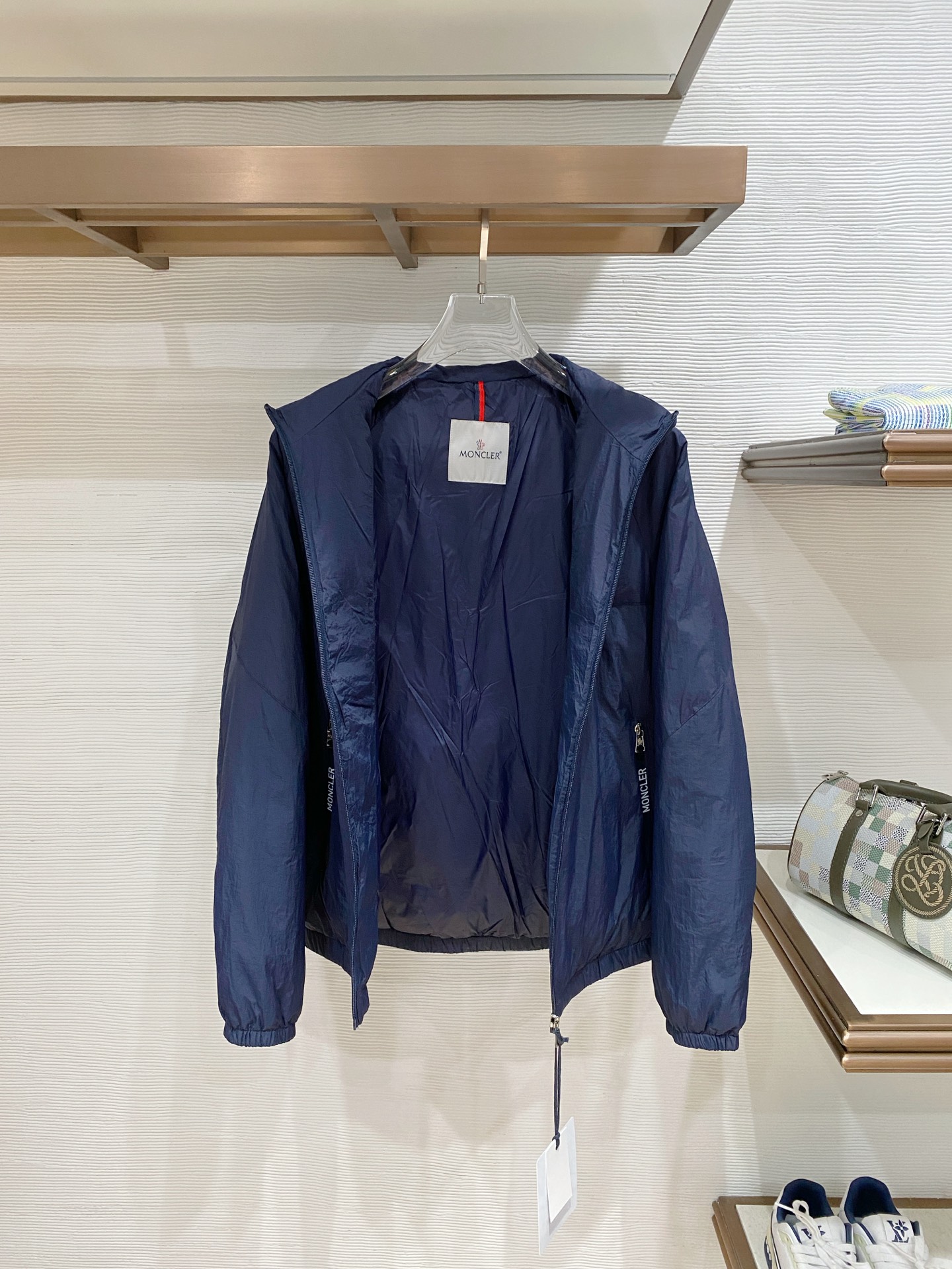 蒙口 2025秋冬新款羽绒服 原版1:1订制五金配件全进口原版定制 欢迎专柜对比 绝对的高品质 采用国标