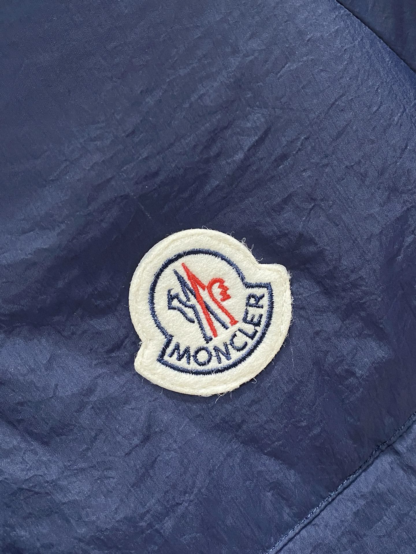 蒙口 2025秋冬新款羽绒服 原版1:1订制五金配件全进口原版定制 欢迎专柜对比 绝对的高品质 采用国标