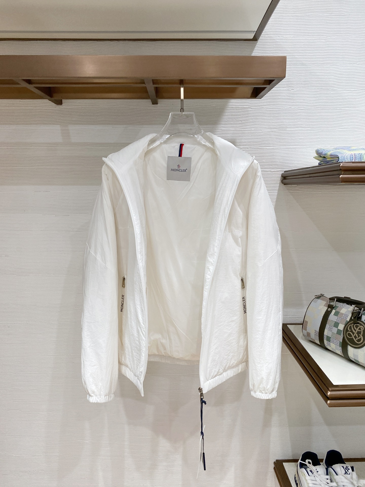 蒙口 2025秋冬新款羽绒服 原版1:1订制五金配件全进口原版定制 欢迎专柜对比 绝对的高品质 采用国标