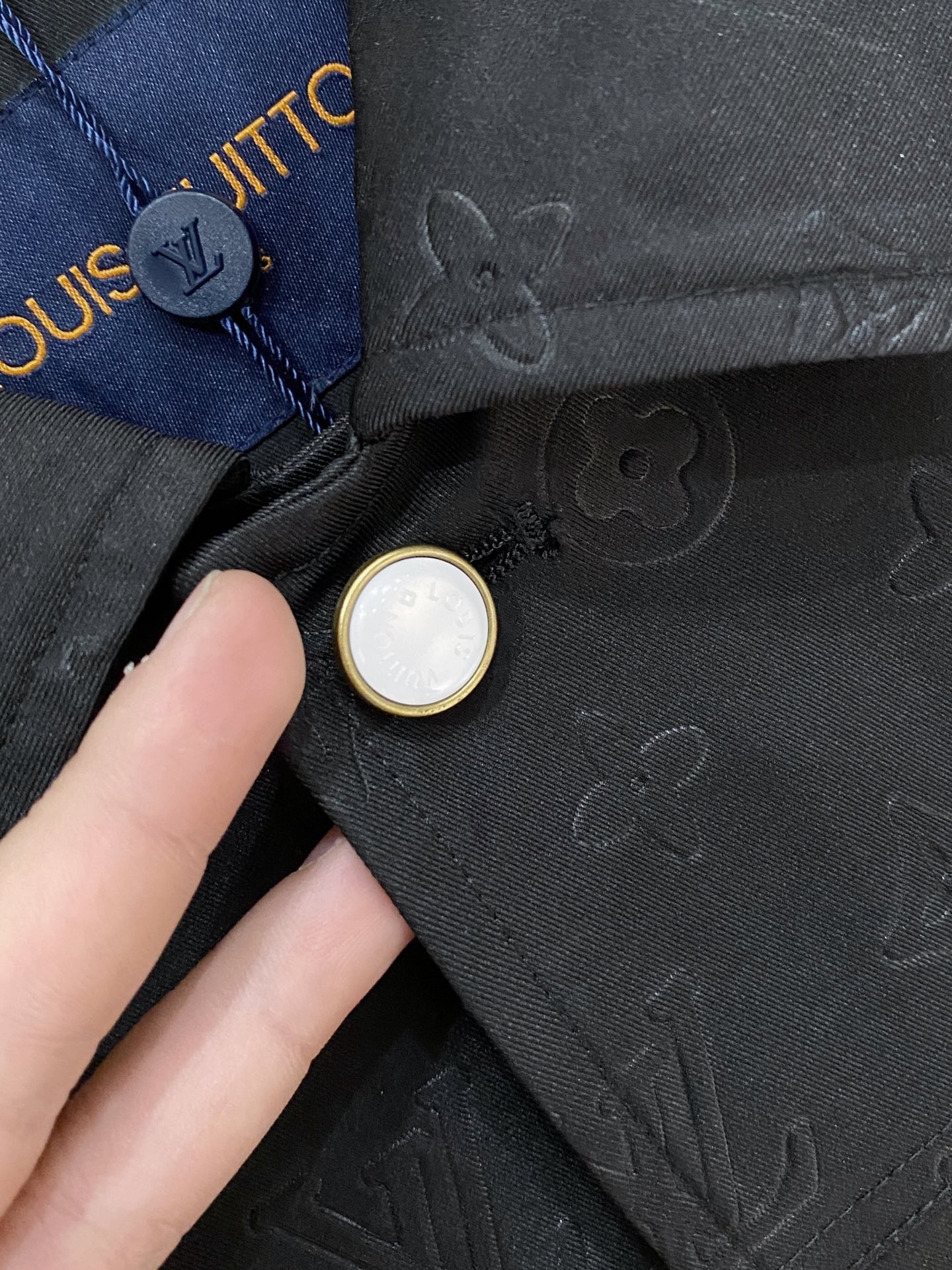 1v路易威登 2025秋冬新款羽绒服 原版1:1订制五金配件全进口原版定制 欢迎专柜对比 绝对的高品质 