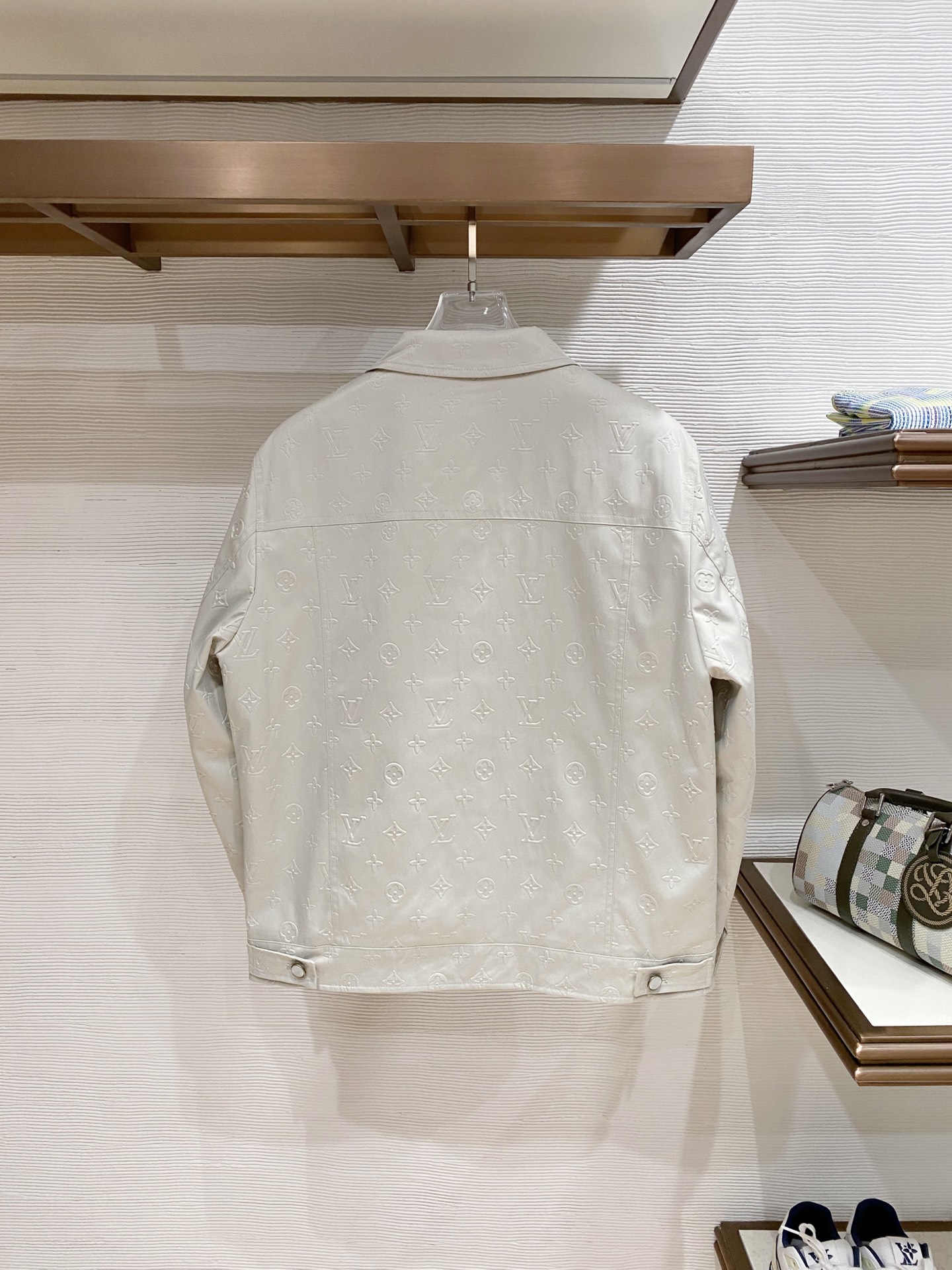 1v路易威登 2025秋冬新款羽绒服 原版1:1订制五金配件全进口原版定制 欢迎专柜对比 绝对的高品质 