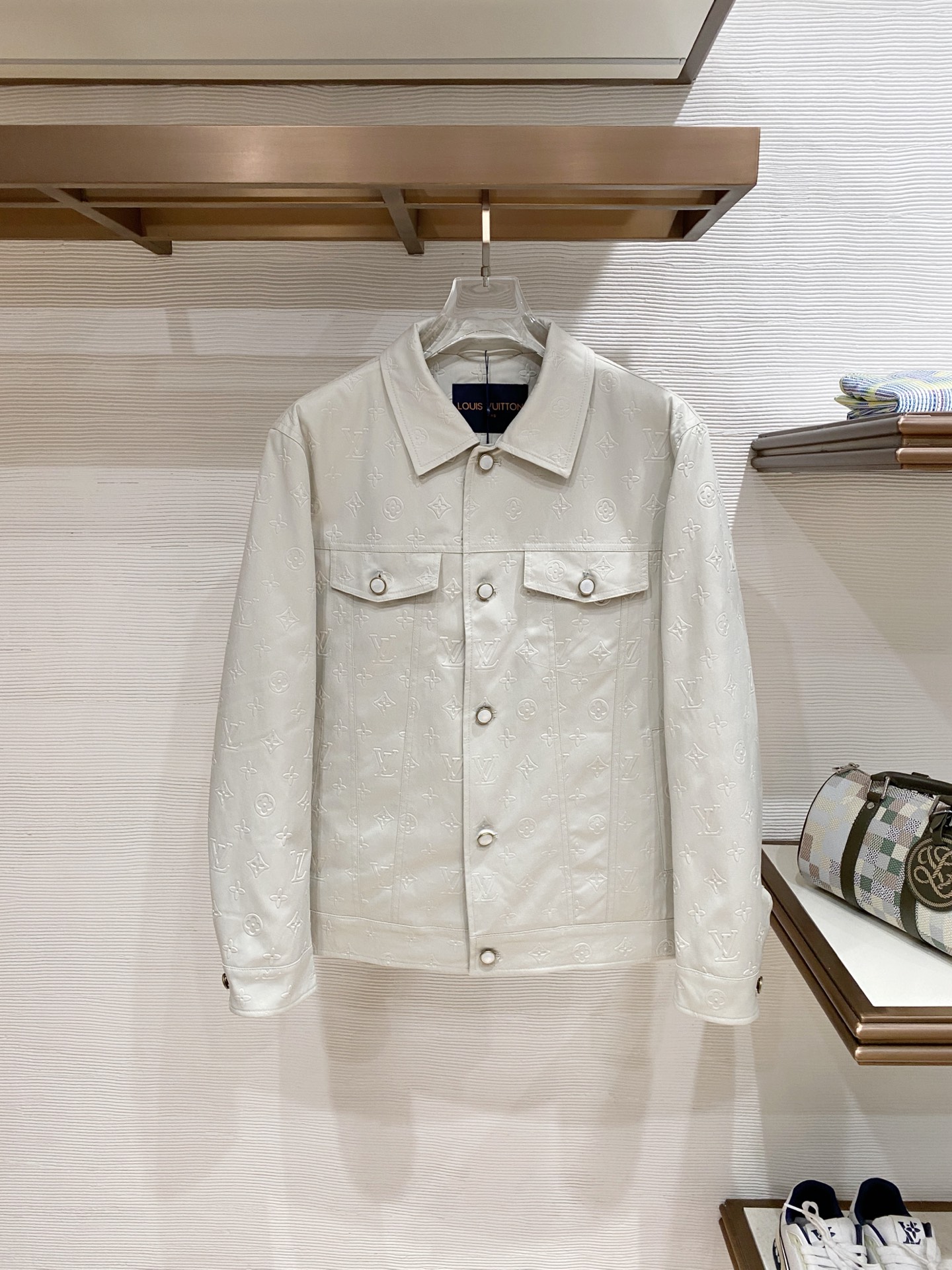 1v路易威登 2025秋冬新款羽绒服 原版1:1订制五金配件全进口原版定制 欢迎专柜对比 绝对的高品质 