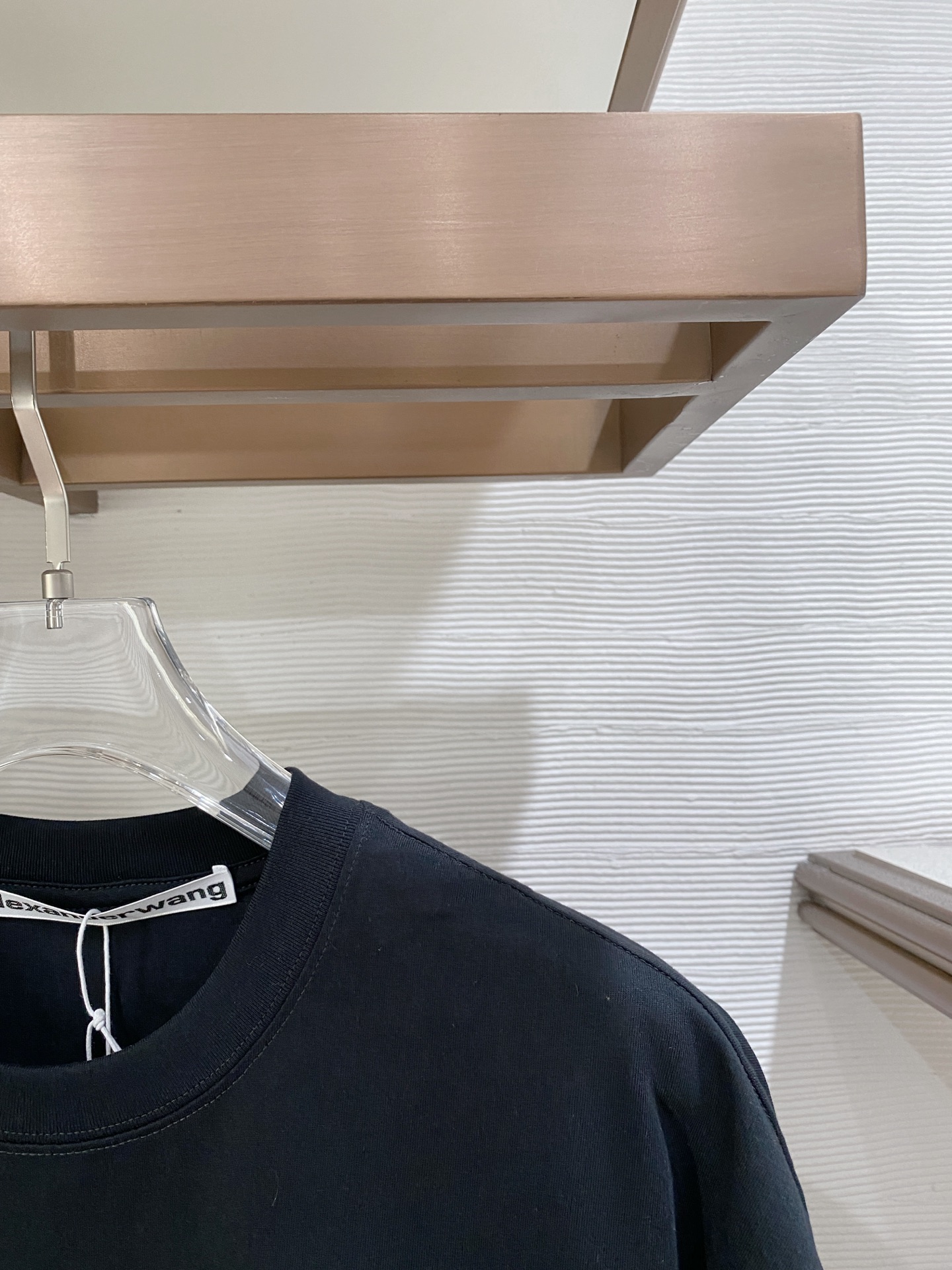 🌟 alexanderwang 亚历山大王经典标识印花短袖T恤，采用280克纯棉面料，柔软透气，夏天穿超