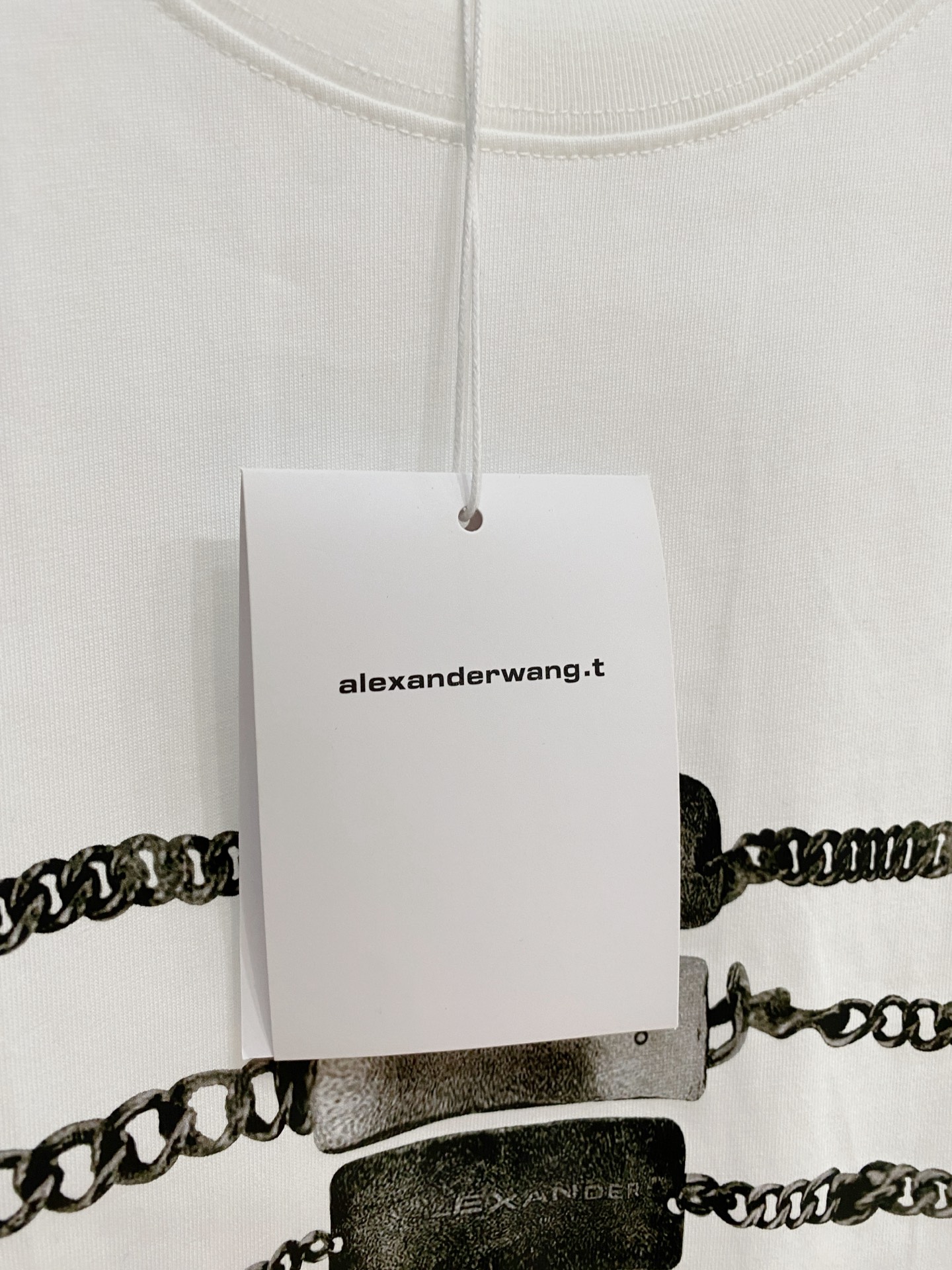 🌟 alexanderwang 亚历山大王经典标识印花短袖T恤，采用280克纯棉面料，柔软透气，夏天穿超