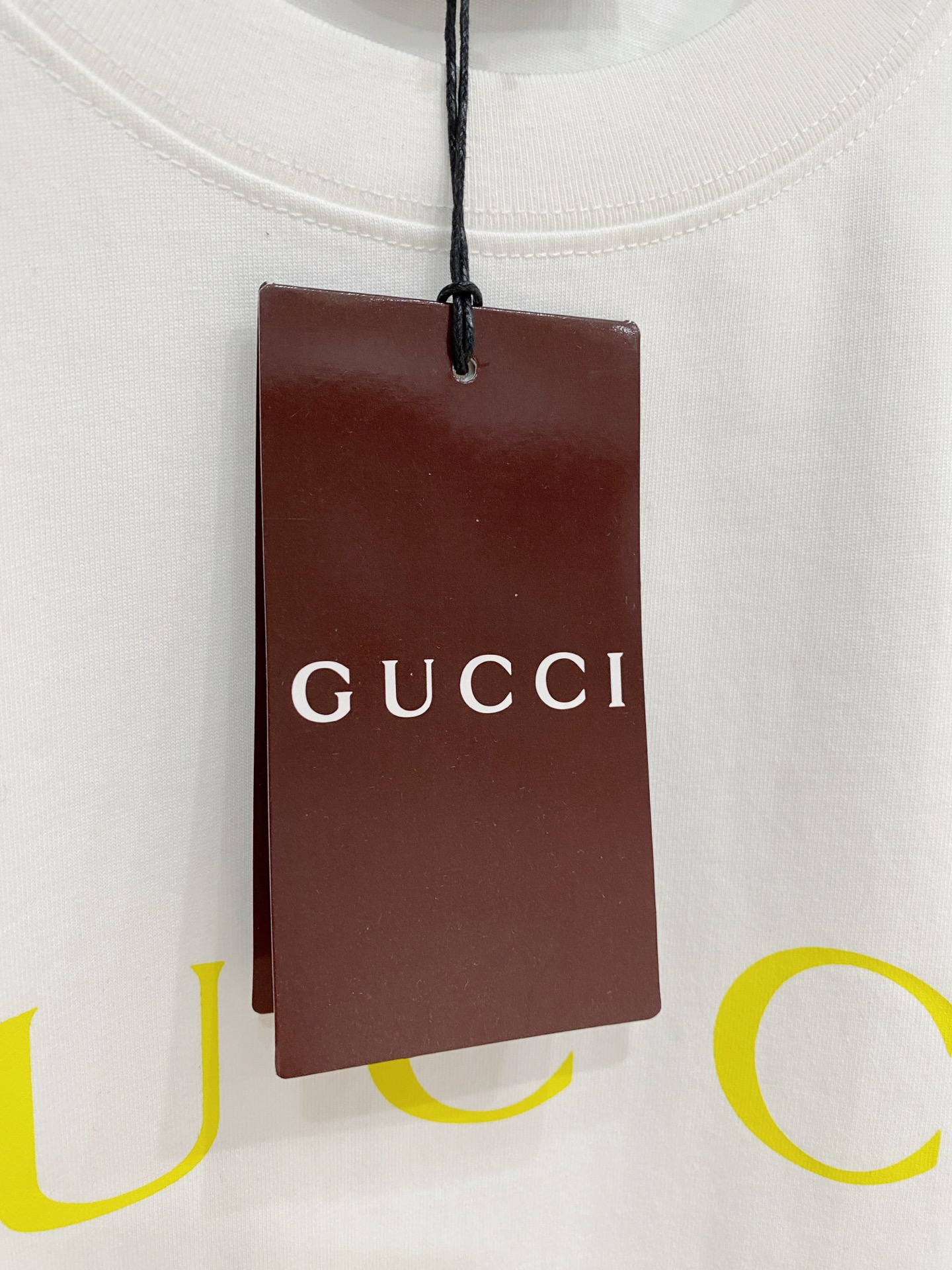 🌟 GUCCI 古奇经典标识印花短袖T恤，采用280克纯棉面料，柔软透气，夏天穿超舒服! 细节满分，辨识