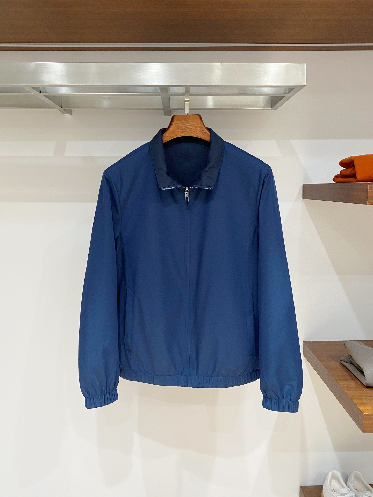 NO:711932,Top quality can be released simultaneously on the official website of the counter after the new year! All auxiliary materials are original custom-made and genuine orders from trading companies. Advanced custom-made imported fabrics are extracted from natural plant fibers. They are lighter and thinner than ordinary cotton fabrics. They feel soft and comfortable to wear. They are not likely to irritate the skin at all. The fabric has good hygroscopicity and breathability. Size: 48-54,,19860909可年后顶级品质>专柜官网同步发售！辅料全部原版定制出品,贸易公司真品订单.高级定制进口面料,以天然植物纖維提炼出来,比一般棉织物轻薄 手感柔软,穿着舒适 完全不易有刺激皮肤 面料吸湿性、透气性良好 尺码: 48-54,,,Men's clothing