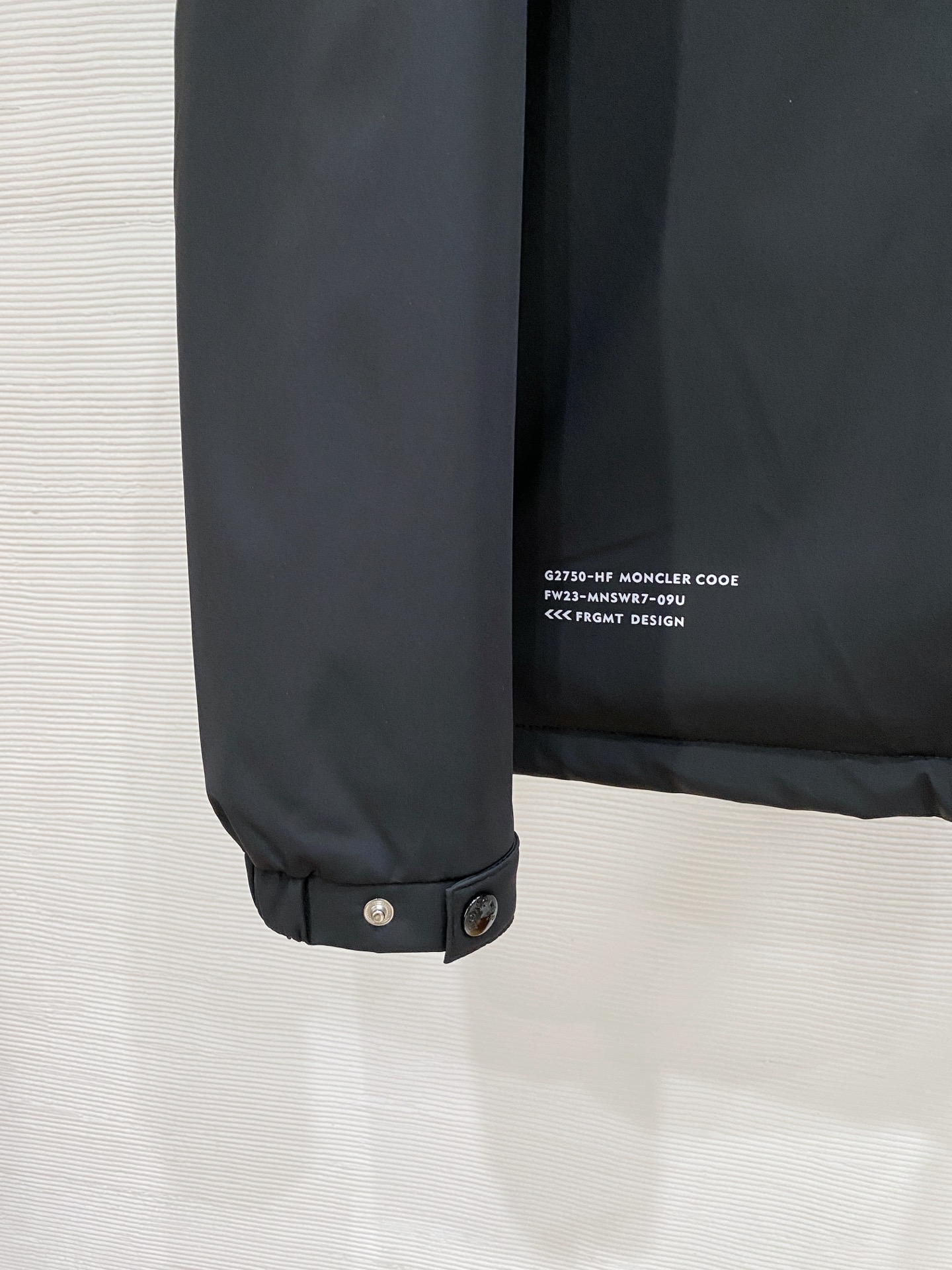 蒙口 2025秋冬新款羽绒服 原版1:1订制五金配件全进口原版定制 欢迎专柜对比 绝对的高品质 采用国标