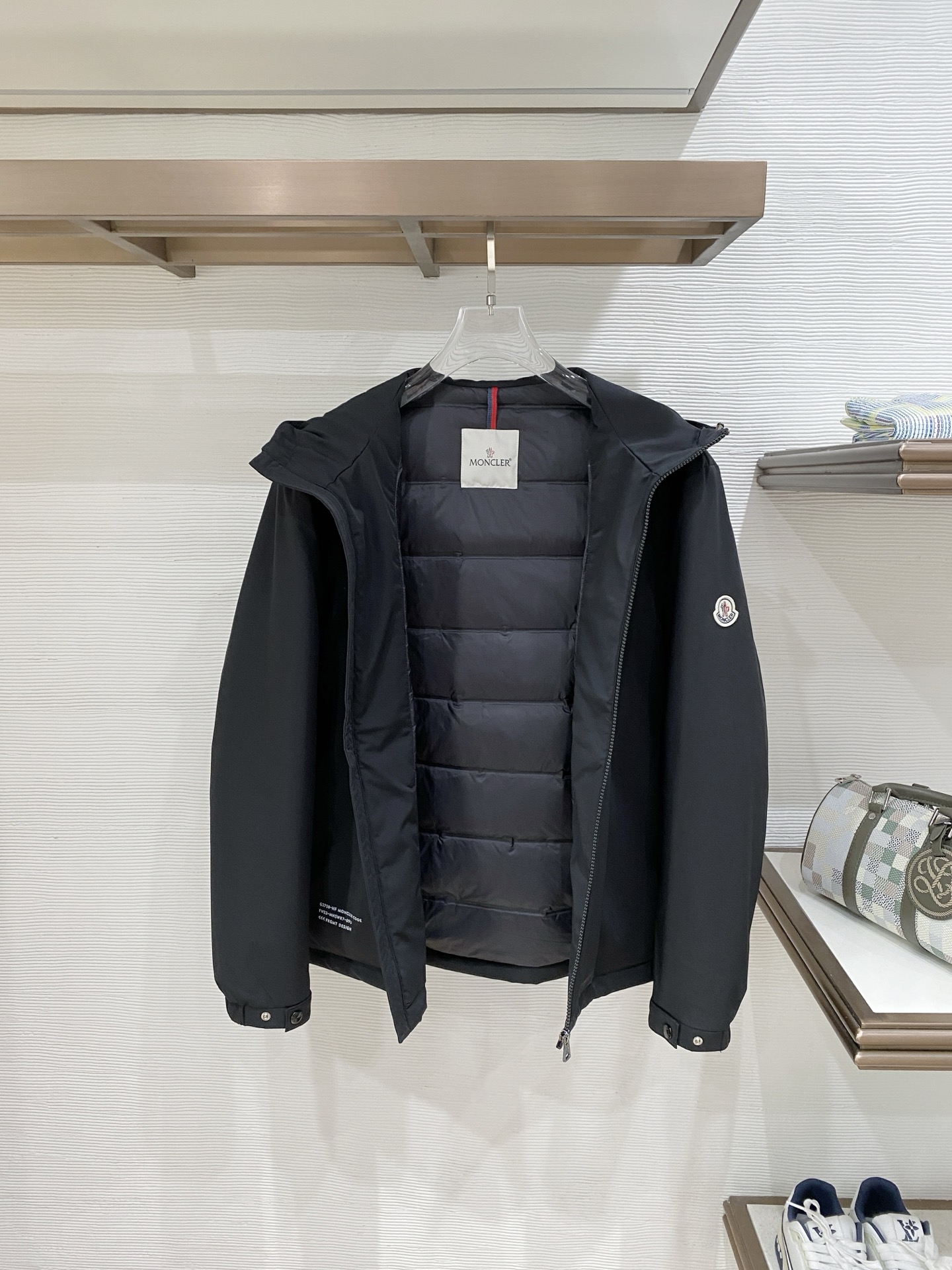 蒙口 2025秋冬新款羽绒服 原版1:1订制五金配件全进口原版定制 欢迎专柜对比 绝对的高品质 采用国标