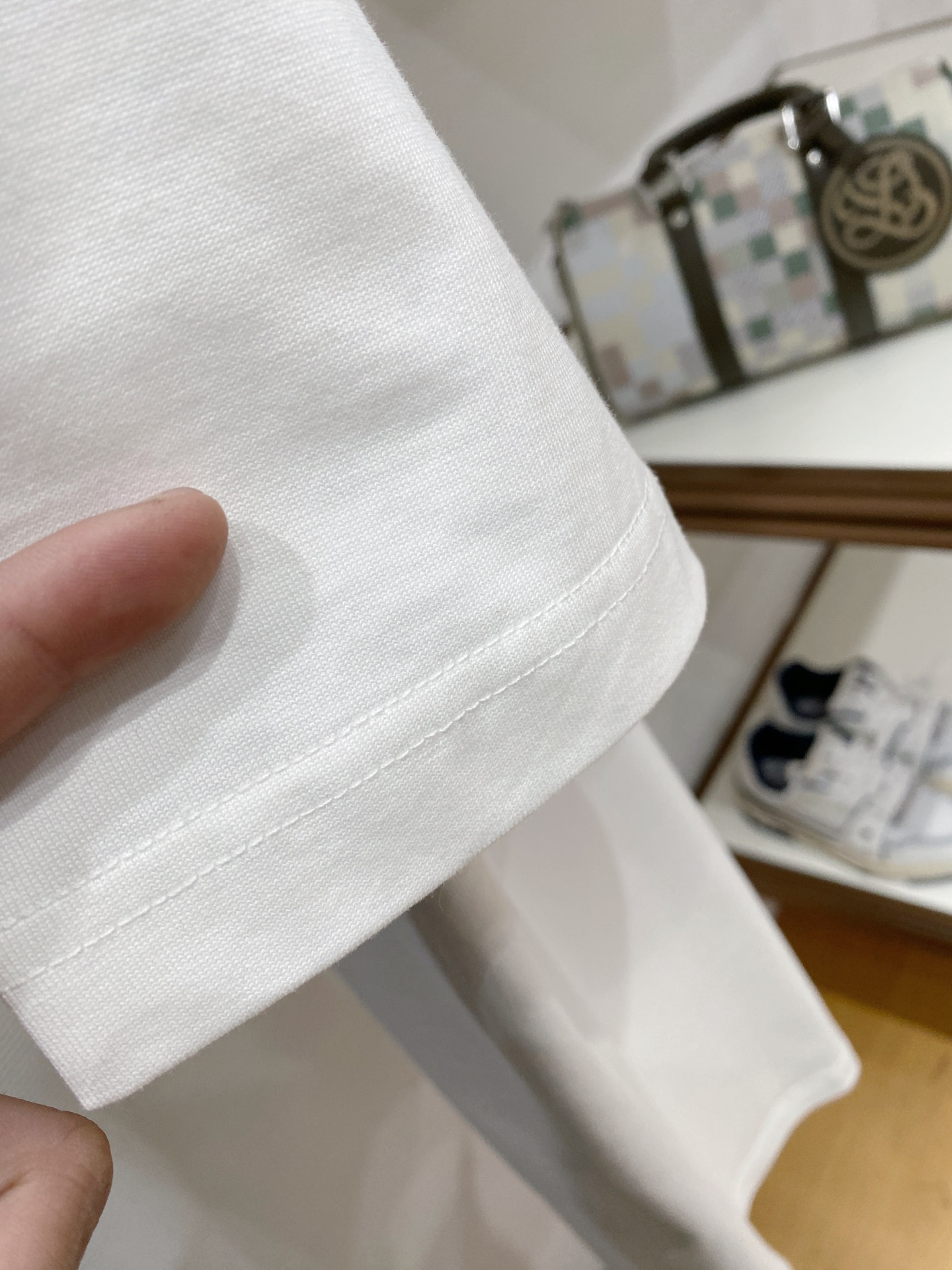 拉夫劳伦家。2026春夏新款首发专柜最新款短袖圆领T恤 高端订制 设计前卫时尚！品牌logo重工艺设计 