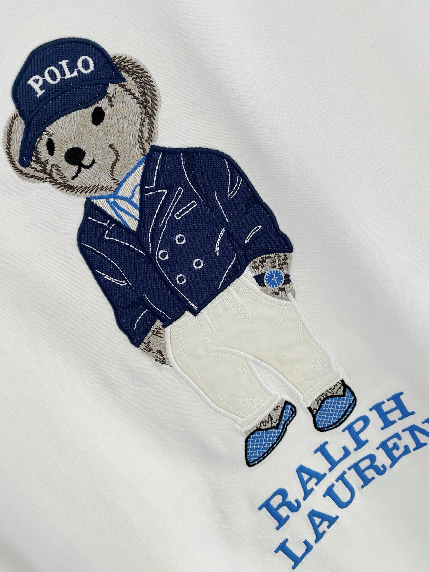 拉夫劳伦家。2026春夏新款首发专柜最新款短袖圆领T恤 高端订制 设计前卫时尚！品牌logo重工艺设计 